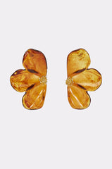 RESIN FLORAL EARRINGS IN BROWN