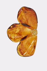RESIN FLORAL EARRINGS IN BROWN