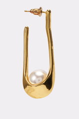 HOLD MY PEARLS DANGLE EARRING IN GOLD