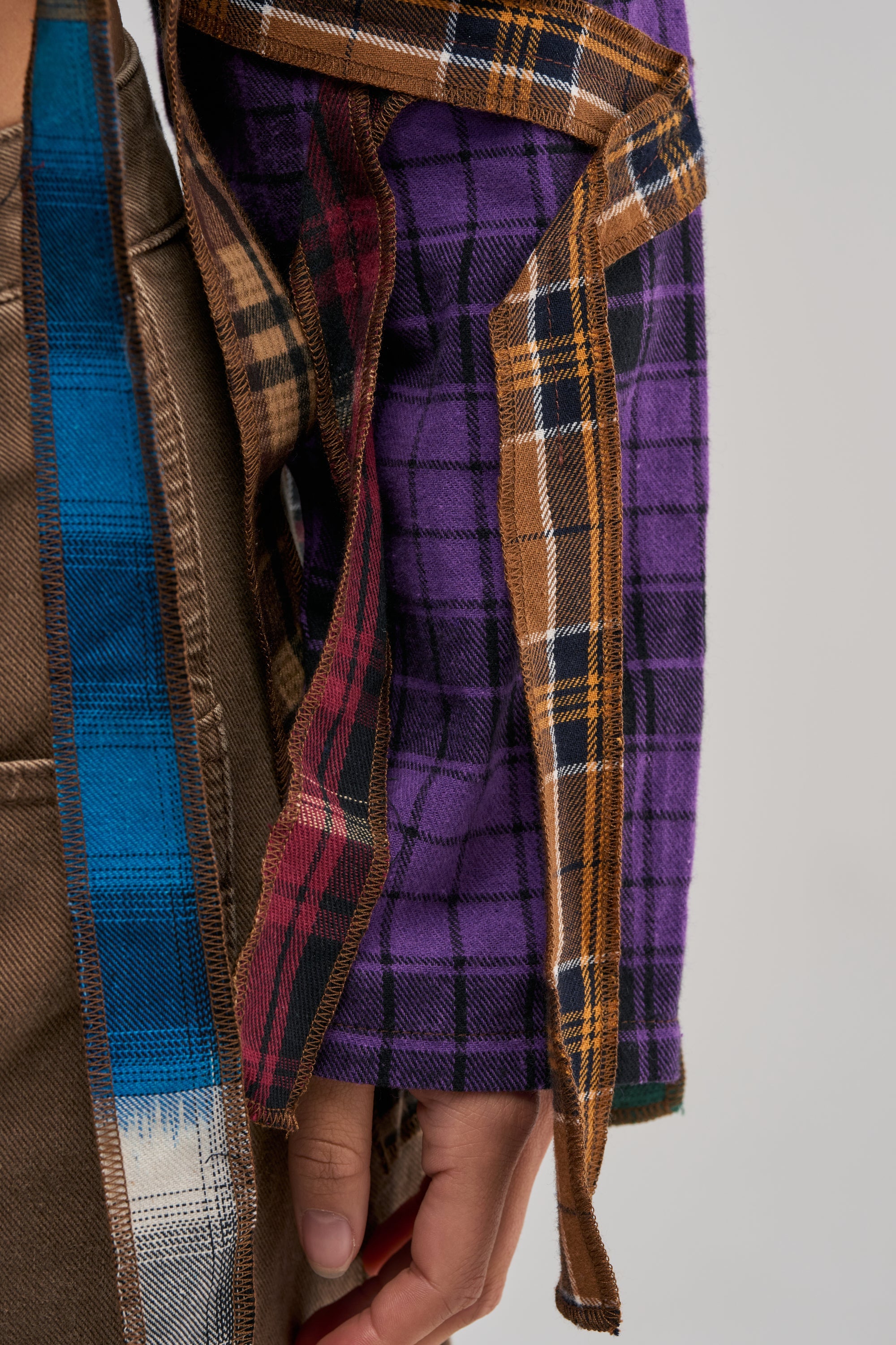 CRAZY FEELING MIXED PLAID BUTTON DOWN