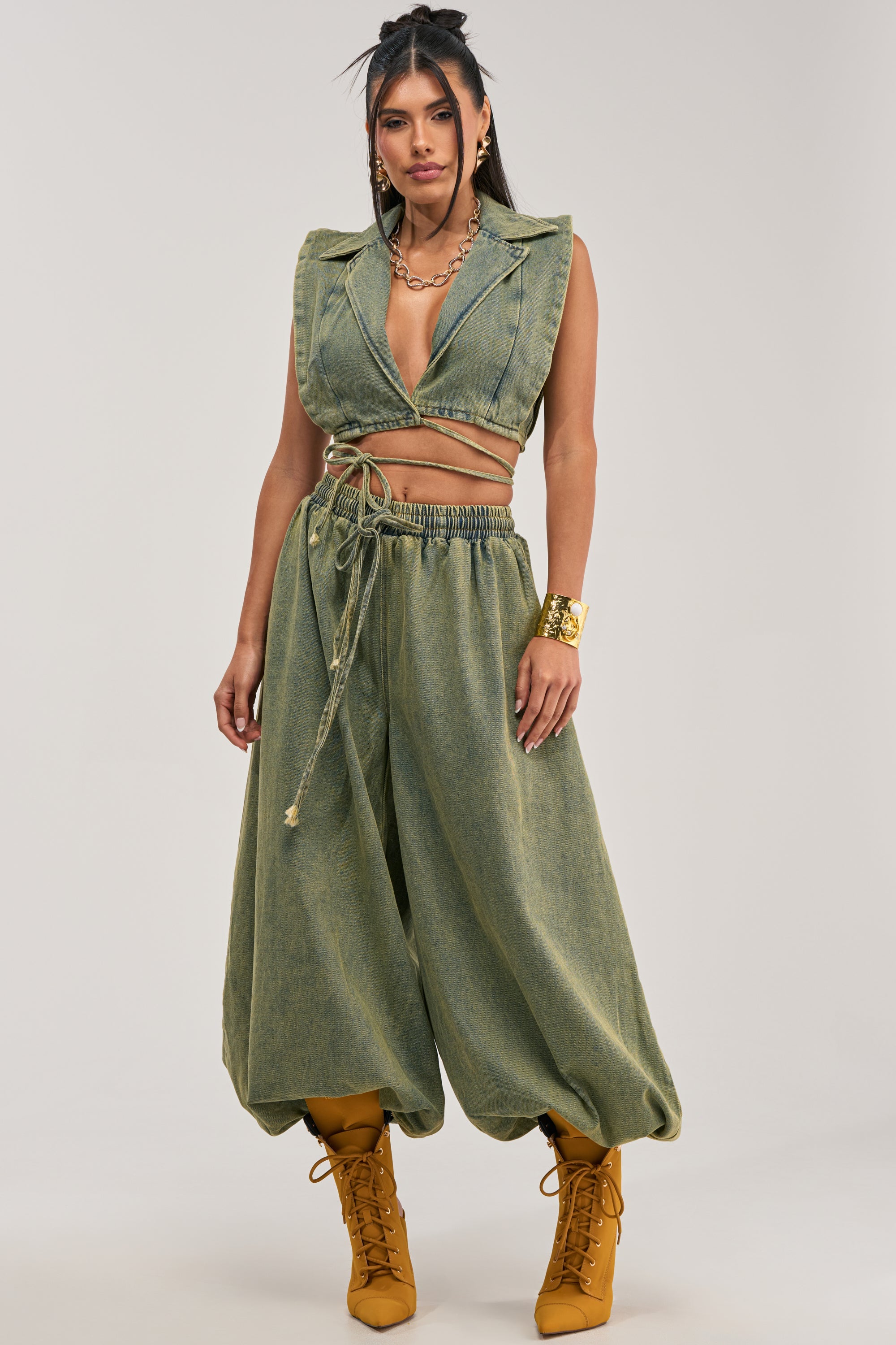 GUESS WHO V-NECK COLLARED BLOUSE IN DENIM