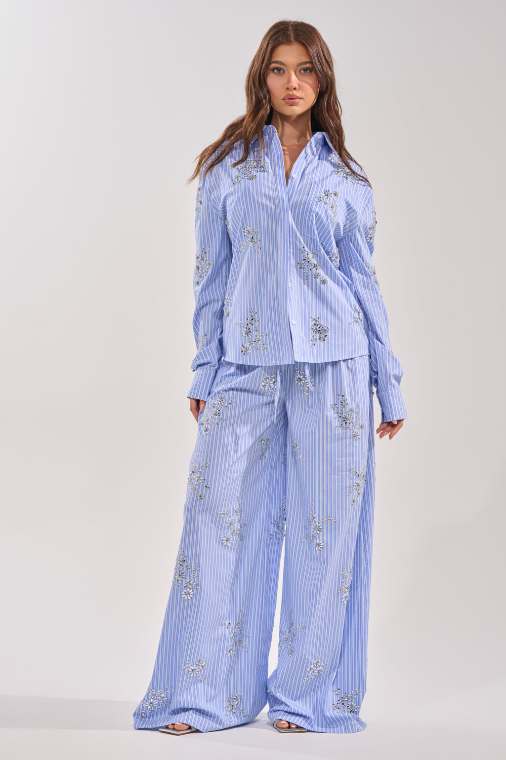 SWEET DREAMS RHINESTONE POPLIN BUTTON DOWN