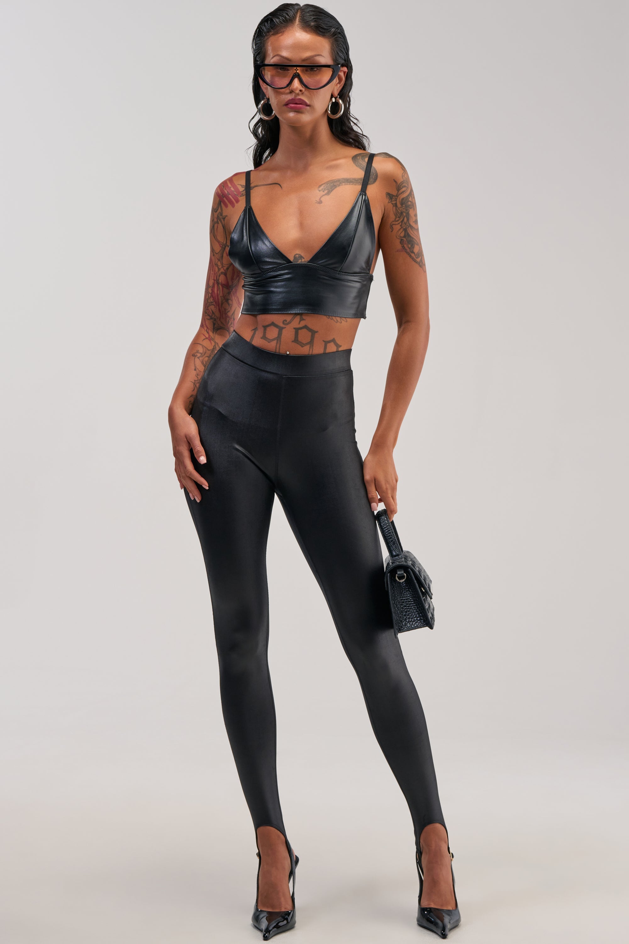 LOVE IS IN THE AIR STIRRUP LEGGING