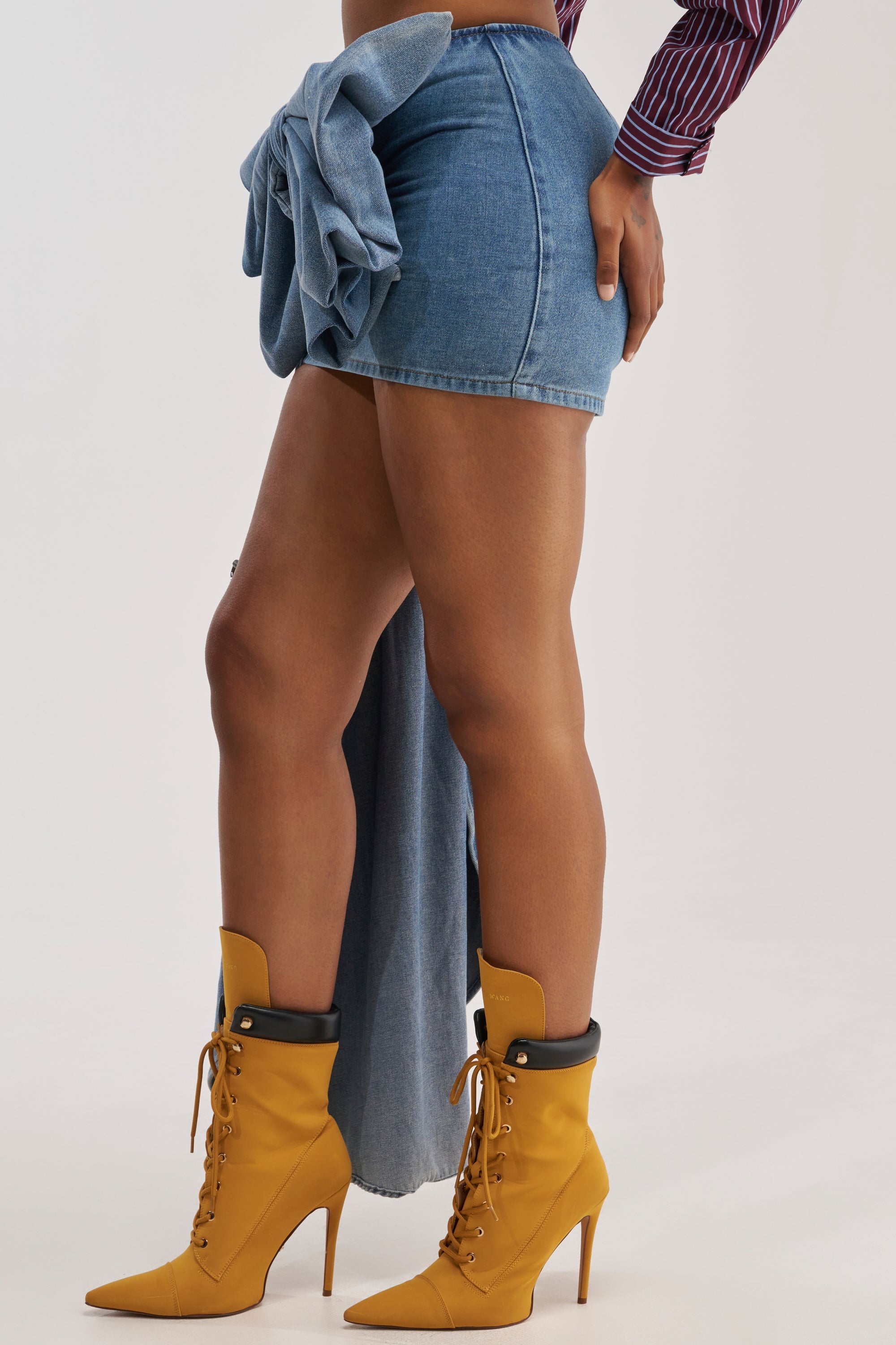 EXTRA IS GOOD MINI SKIRT WITH BOW