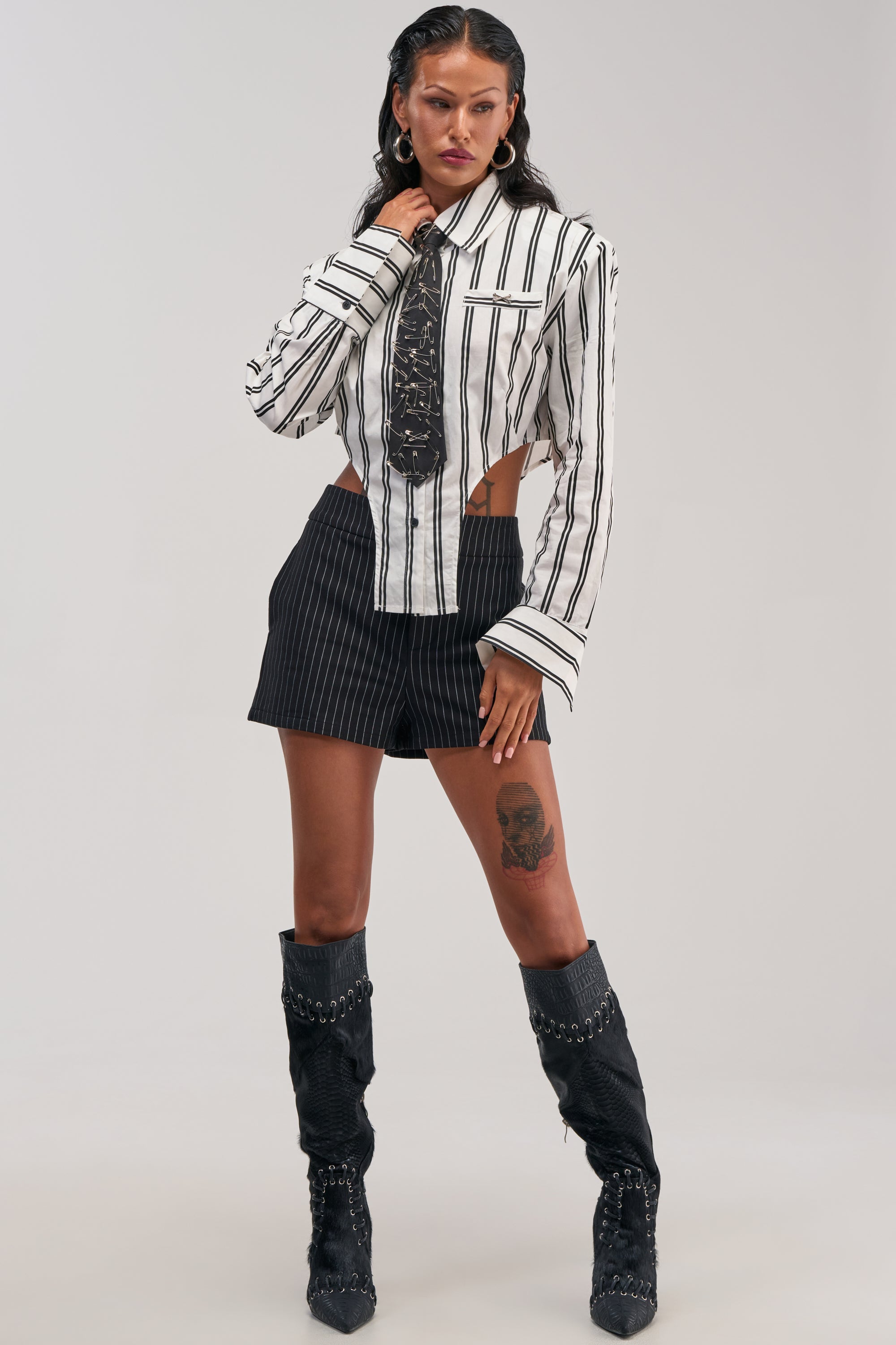 ON TOP POPLIN BUTTON DOWN