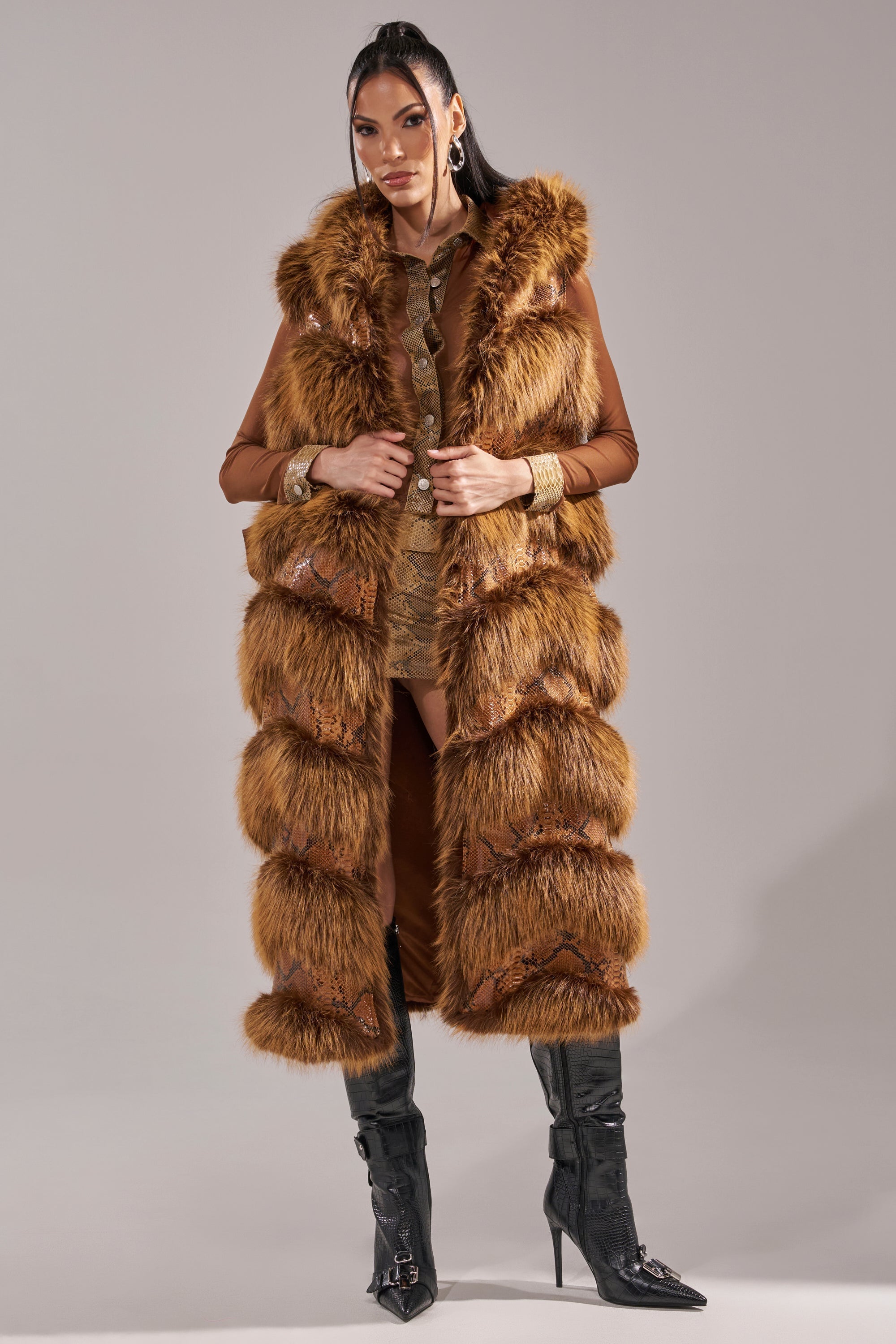 GOOD OMEN FUR TRIM VEST