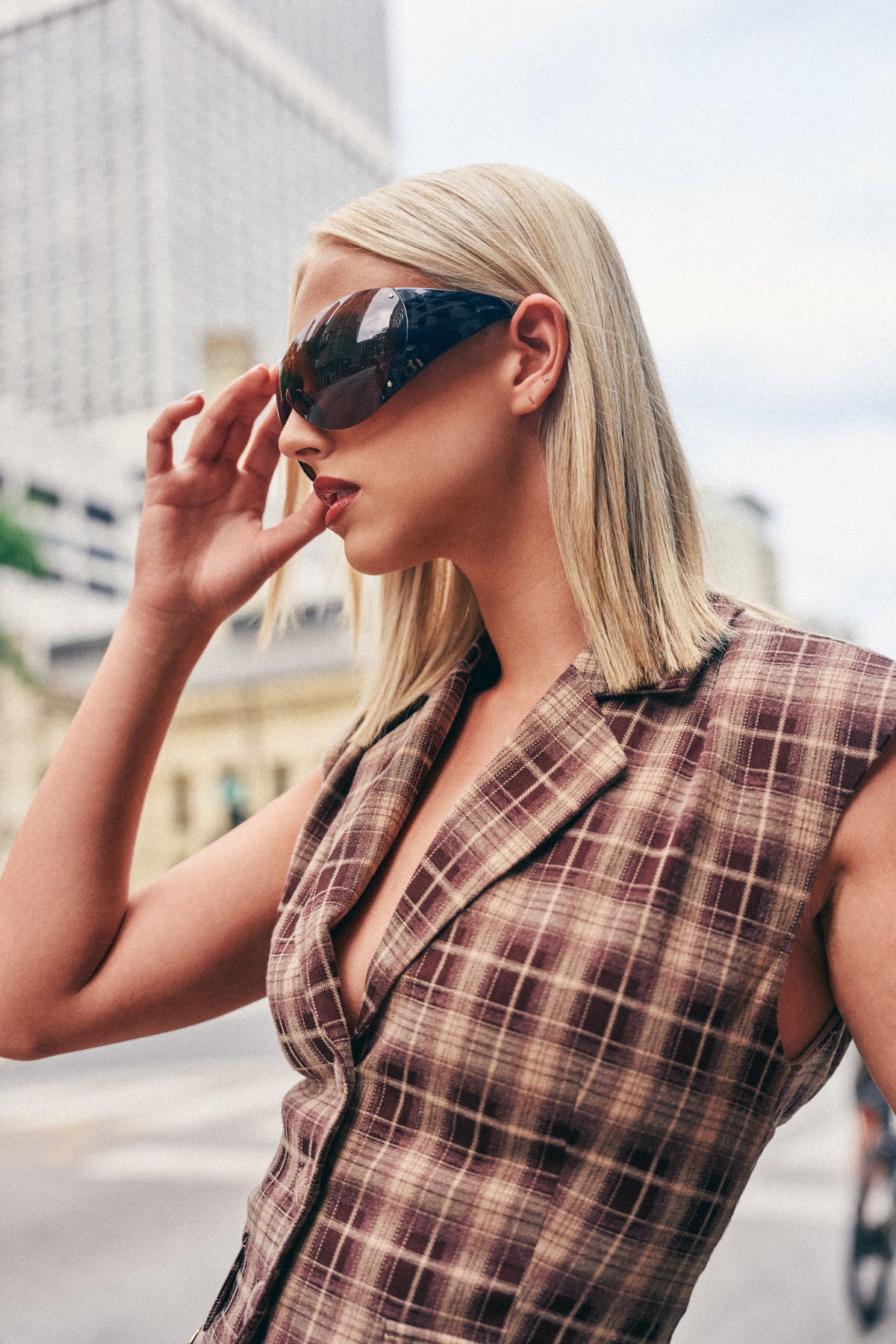 OUT OF YOUR LEAGUE SUNGLASSES