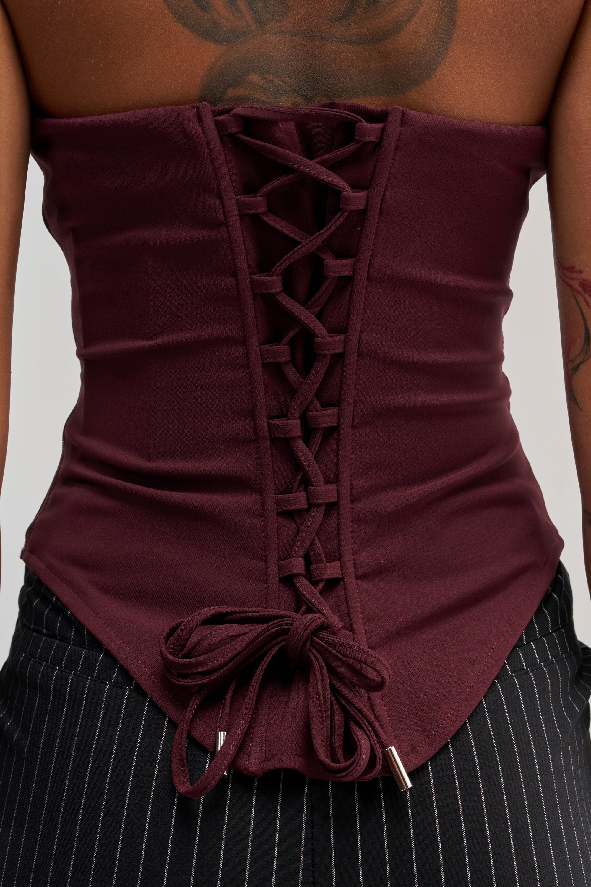 EVERYDAY LUXE CORSET IN BURGUNDY