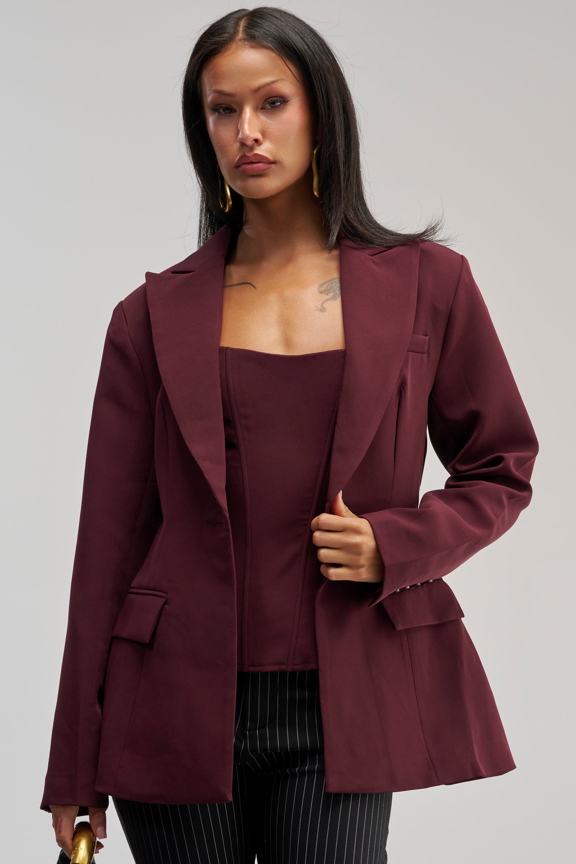 EVERYDAY LUXE BLAZER IN BURGUNDY