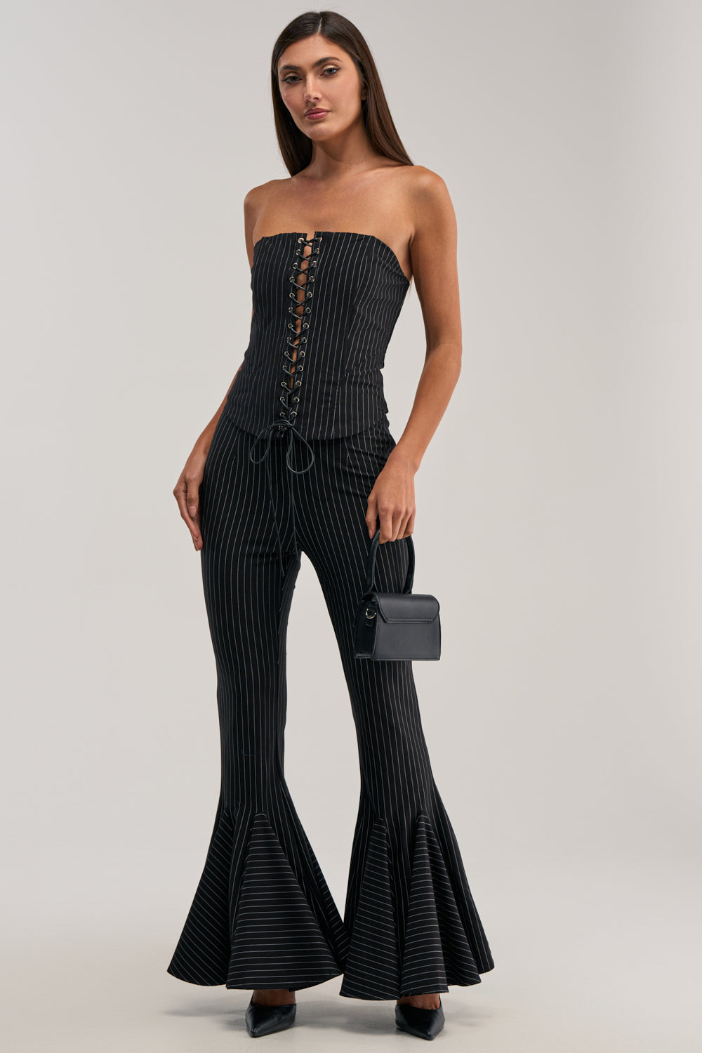 LIVI STRETCHY PINSTRIPE FLARE LEGGING