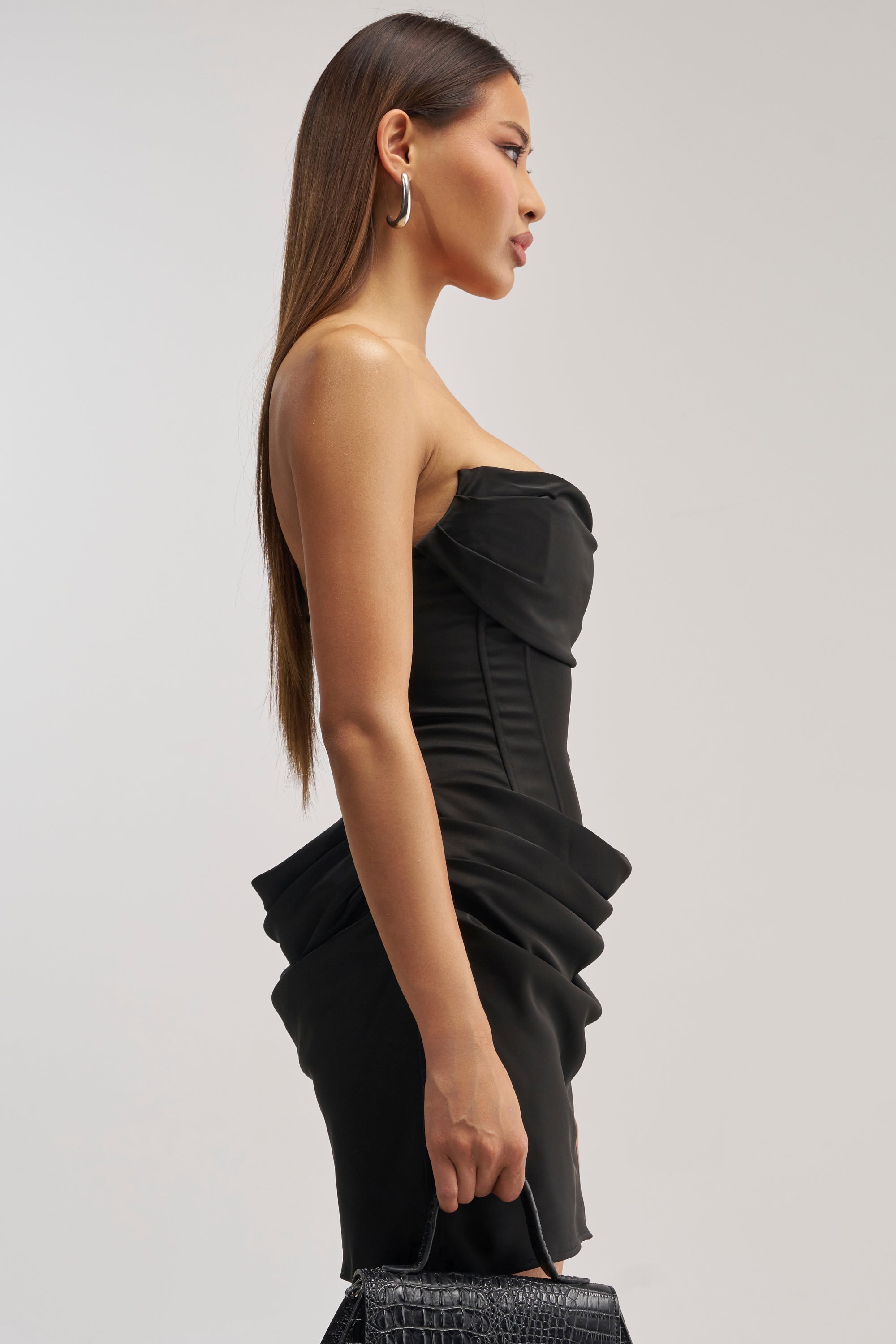 NO COMPETITION STRAPLESS SATIN MINI DRESS