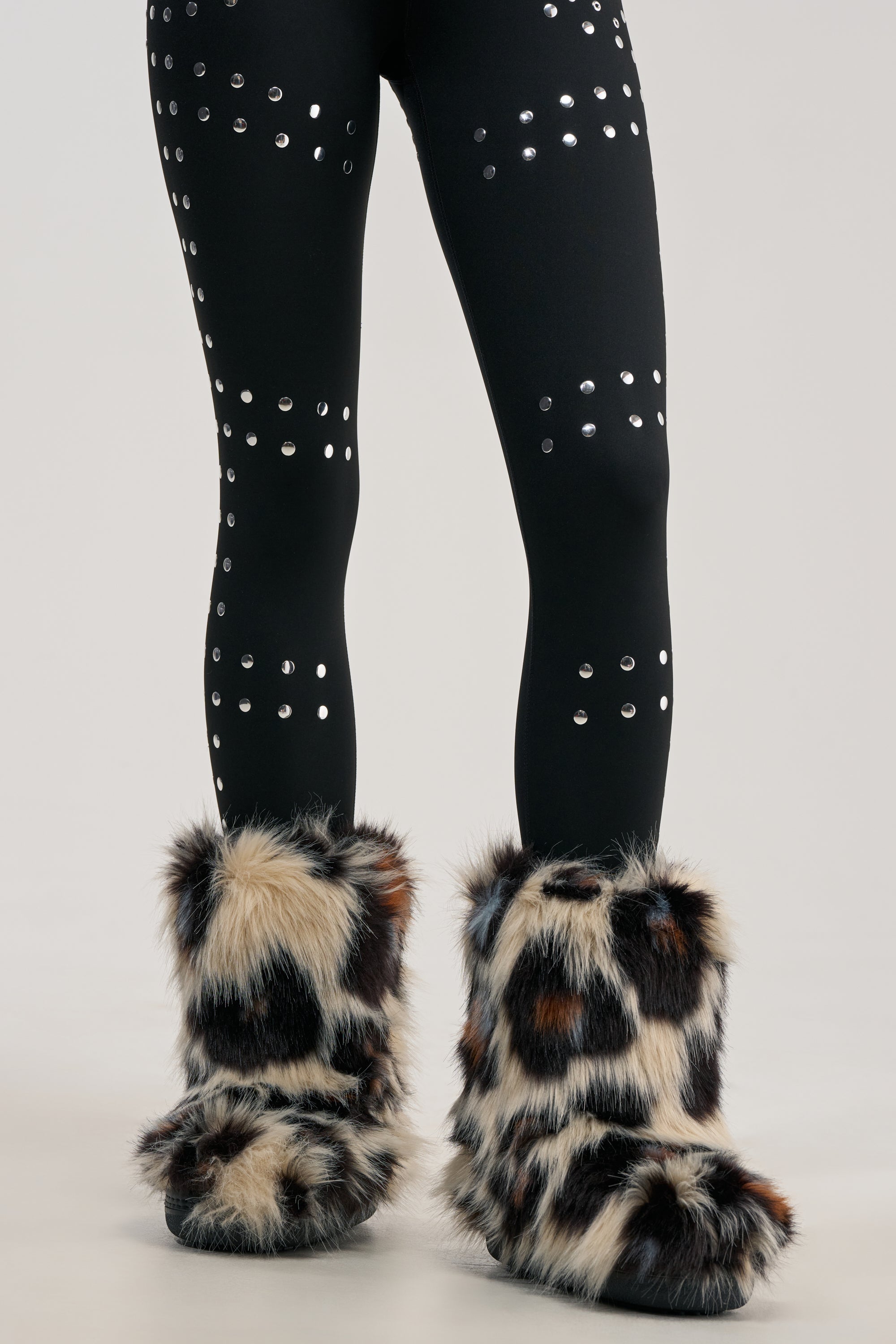 AZALEA WANG ALBERT LEOPARD FLAT FUR BOOTIE