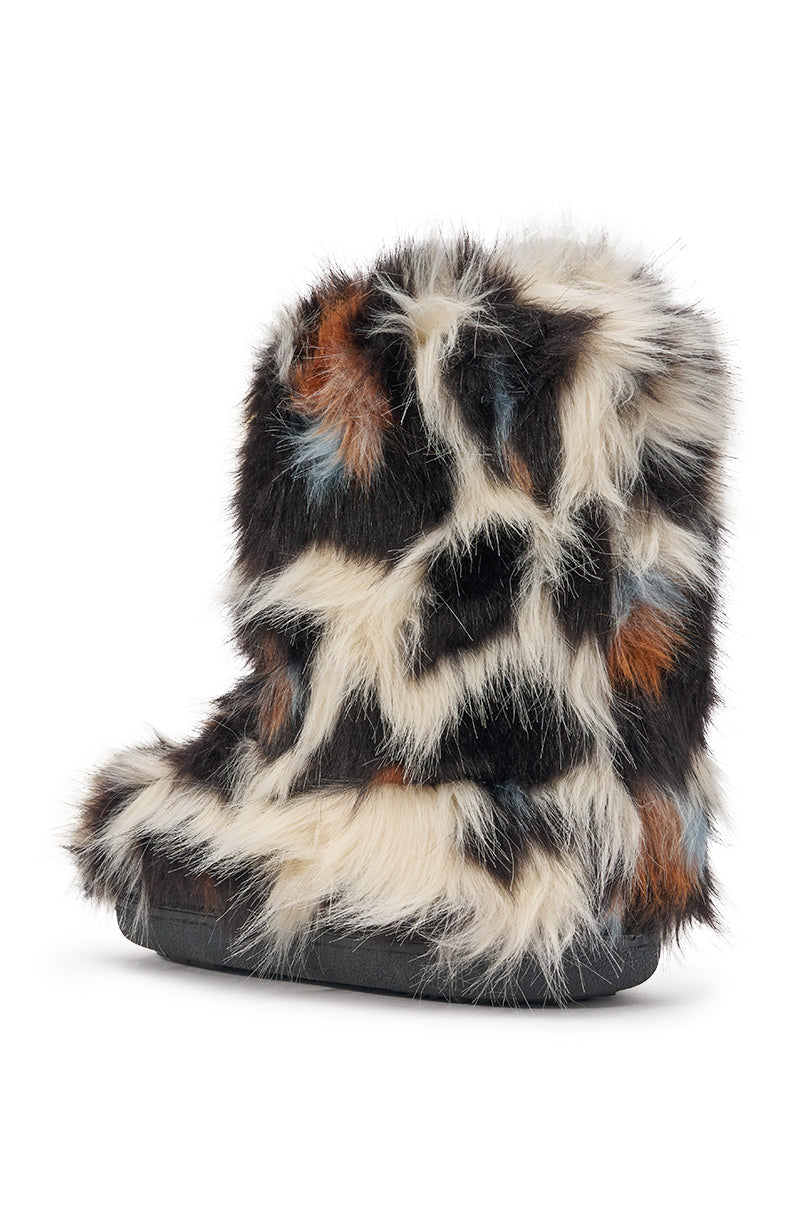 AZALEA WANG ALBERT LEOPARD FLAT FUR BOOTIE