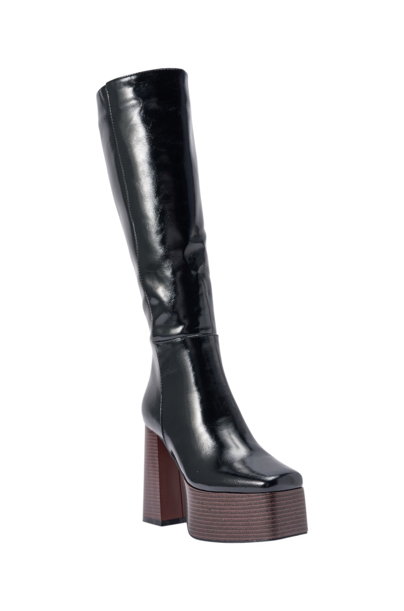 AZALEA WANG AUGUSTINE BLOCK HEEL BOOT IN BLACK