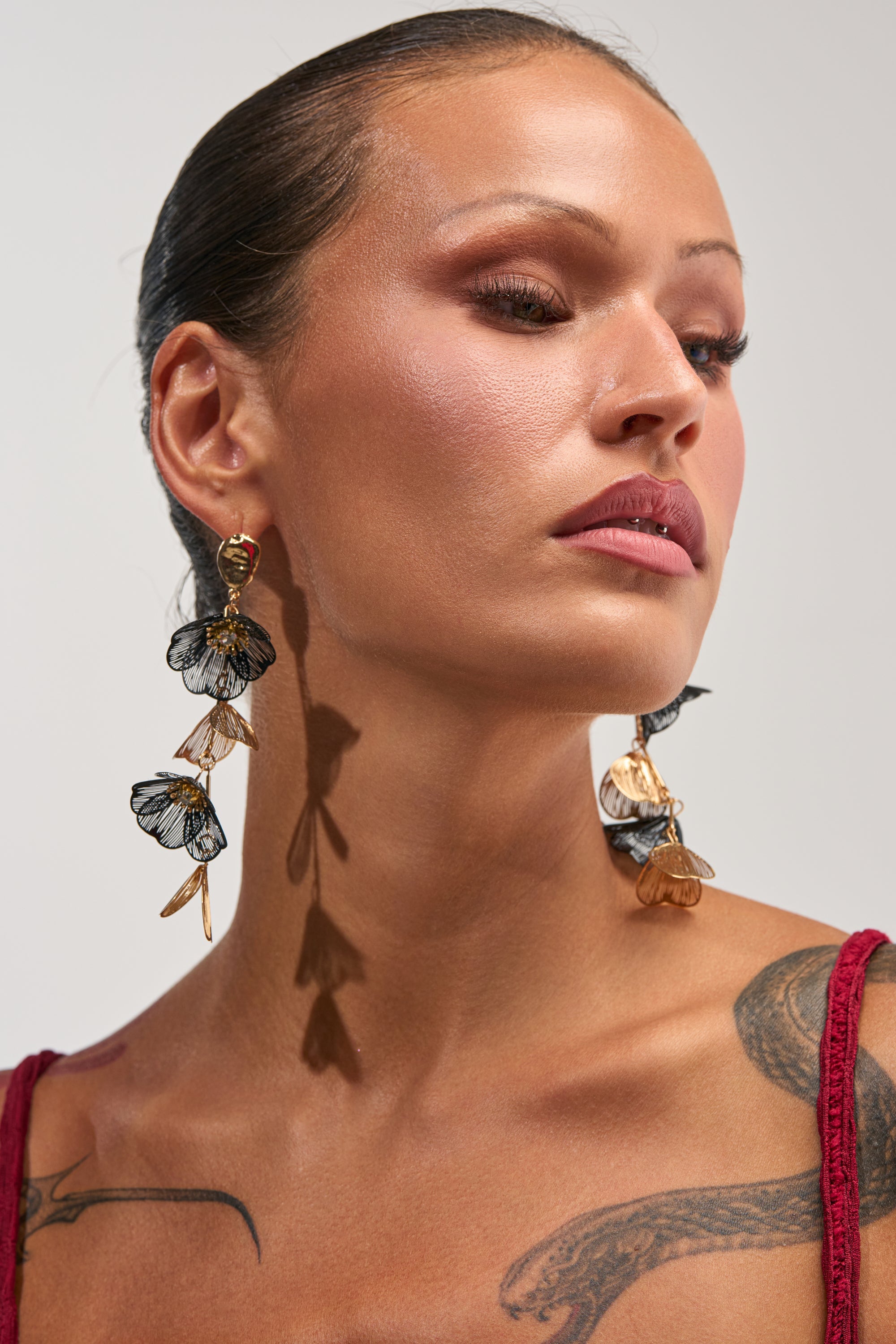TWO-TONE FLORAL DROP EARRINGS
