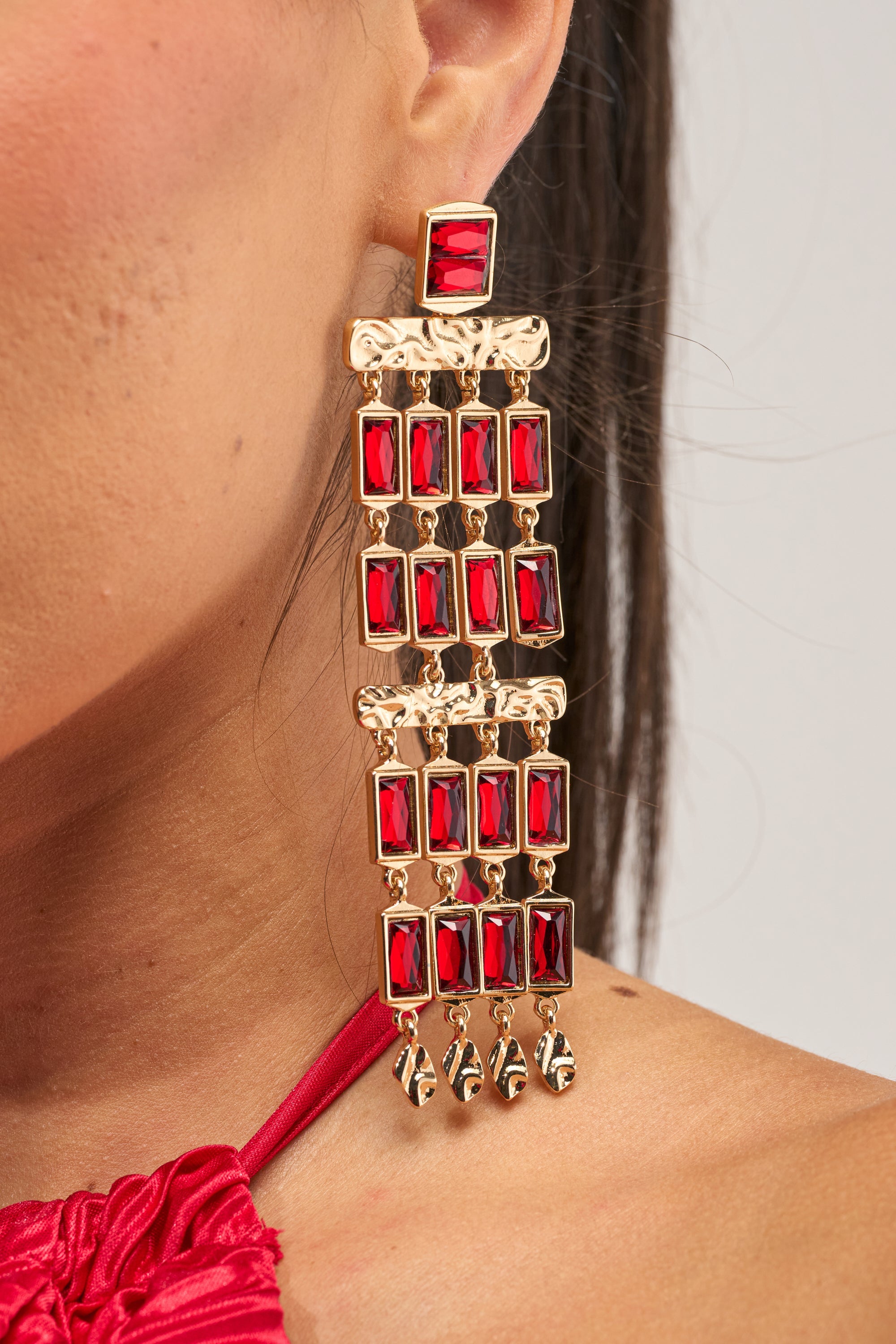 BAGUETTE CHANDELIER EARRINGS IN RED