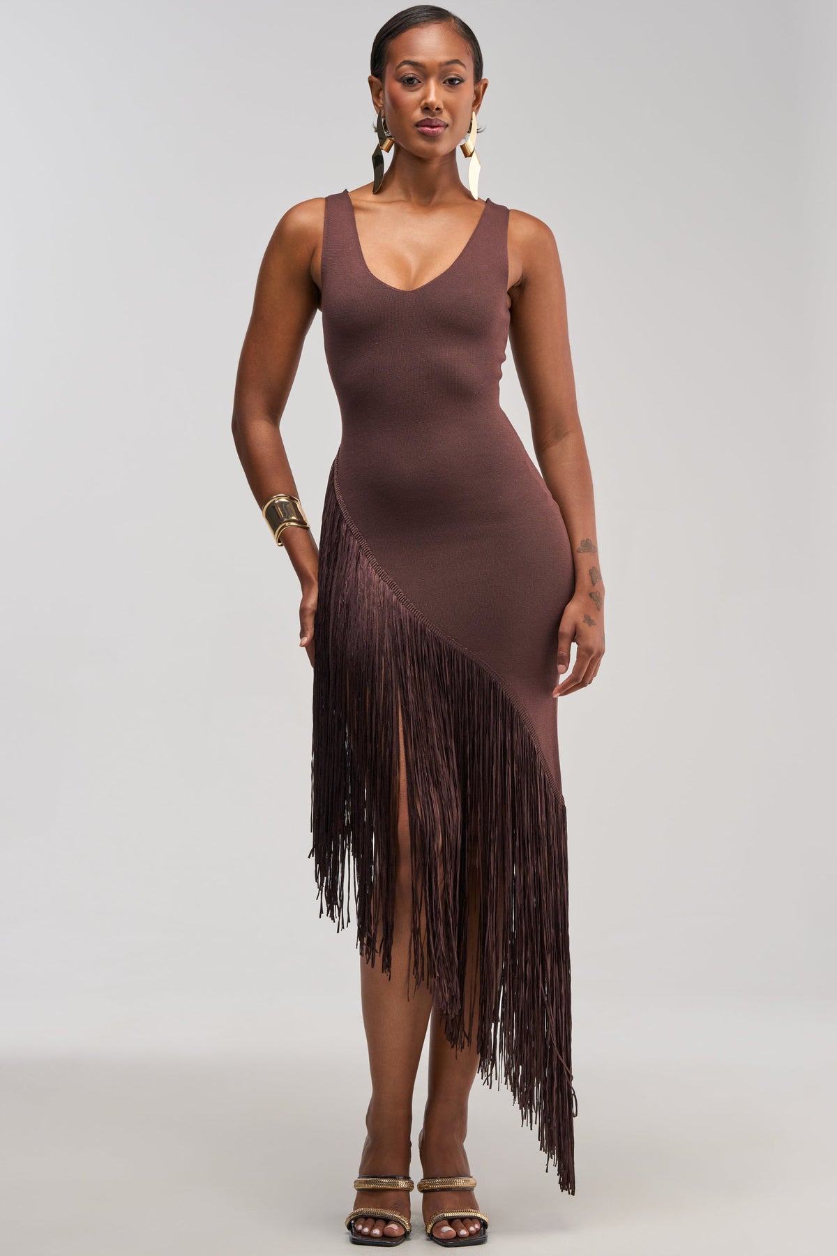 SHAKE IT FRINGE MIDI DRESS IN BROWN
