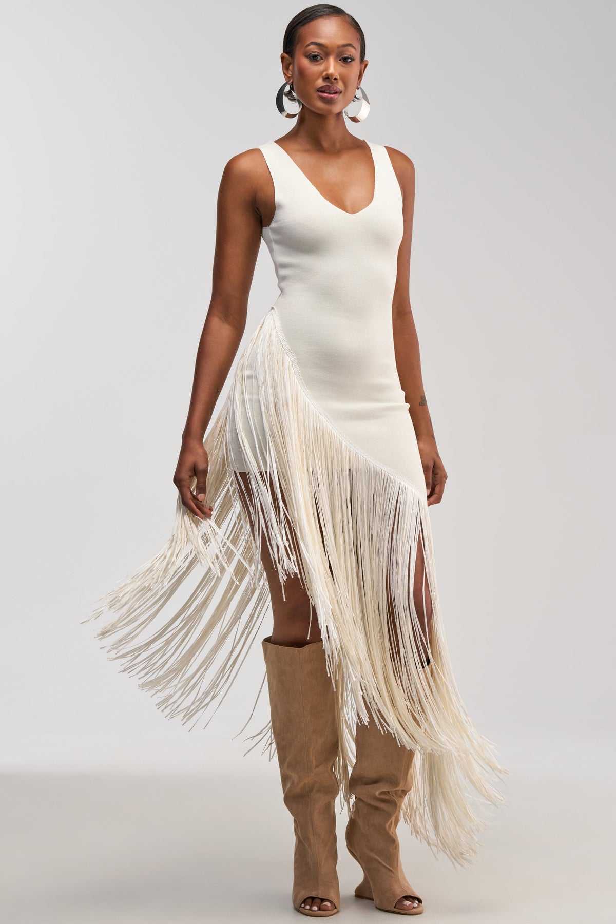 SHAKE IT FRINGE MIDI DRESS IN WHITE