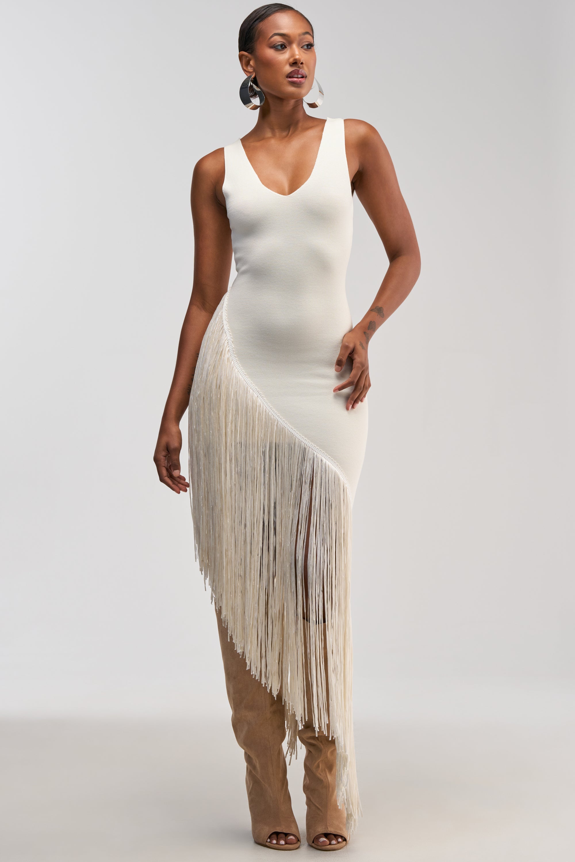 SHAKE IT FRINGE MIDI DRESS IN WHITE