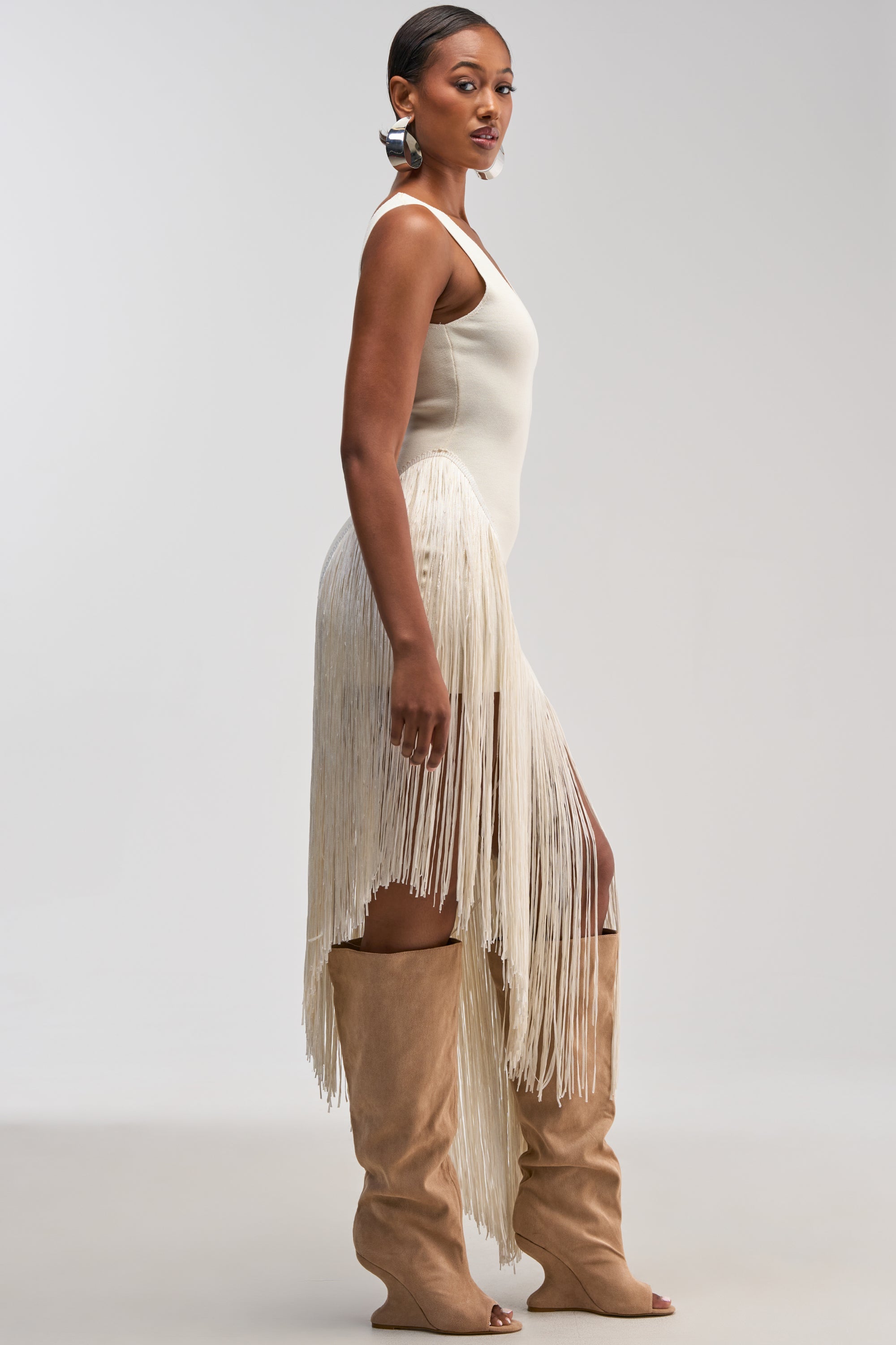 SHAKE IT FRINGE MIDI DRESS IN WHITE