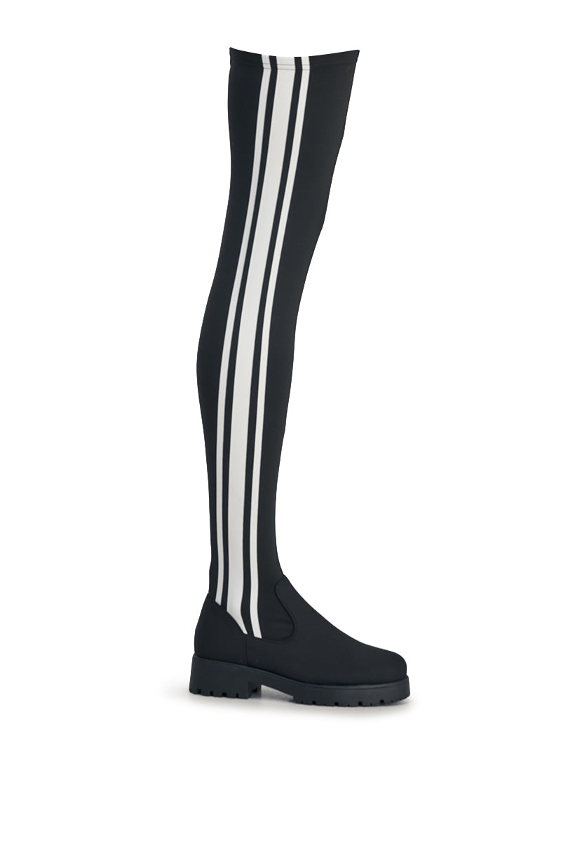 AKIRA GOLD DARBY BLACK FLAT STRETCH SPORTY BOOT