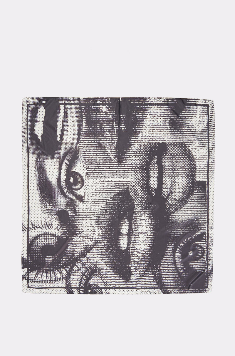 DISTORTED BEAUTY SCARF