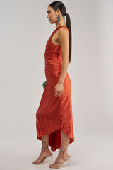 MIDNIGHT MAVEN SLEEVELESS MAXI DRESS IN RED