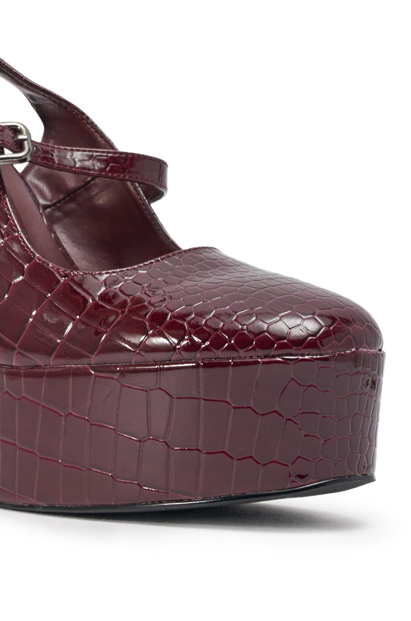 AZALEA WANG FELICIA BURGUNDY CROC PLATFORM PUMP