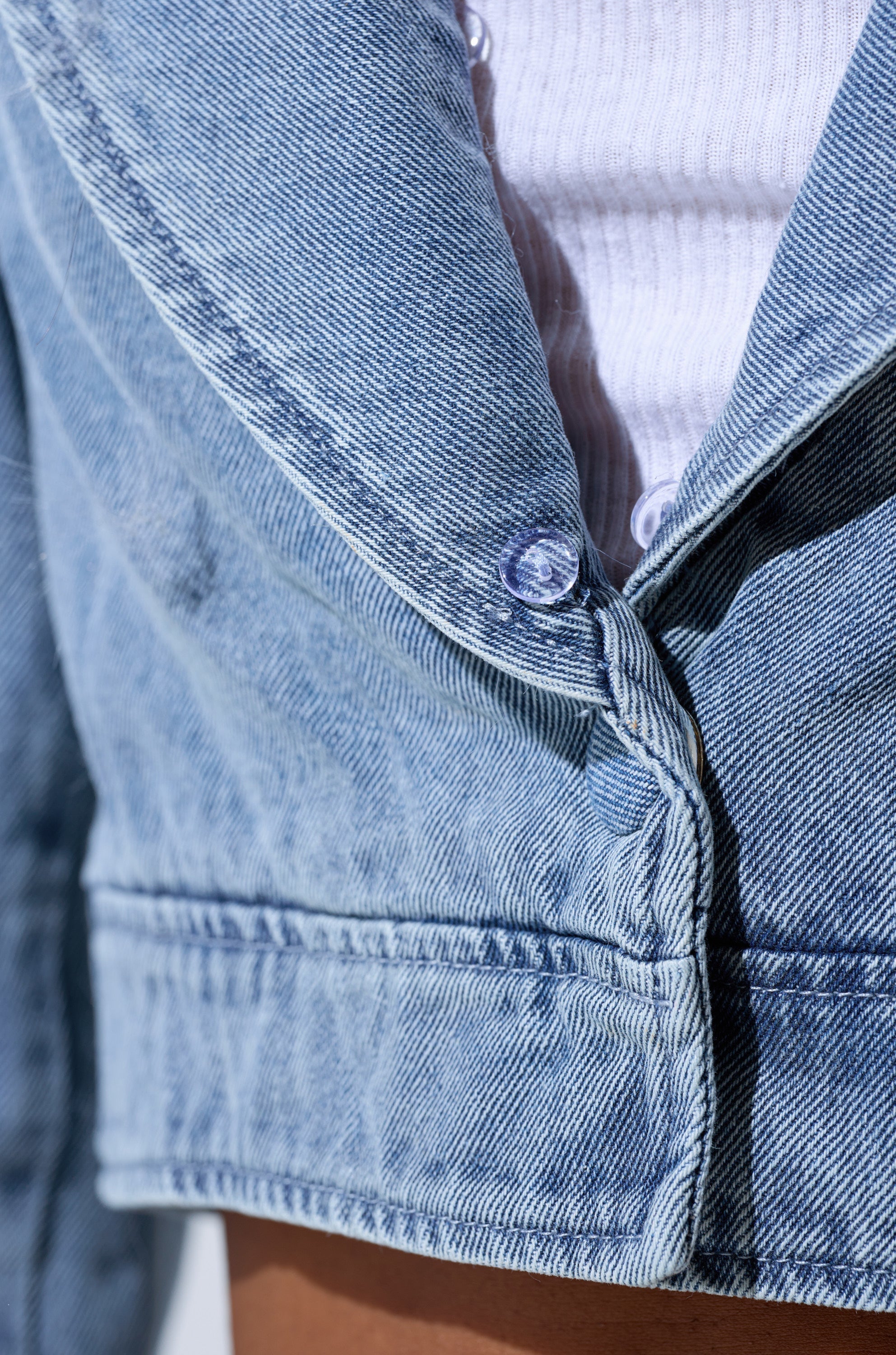 GISELE CROP DENIM BLAZER