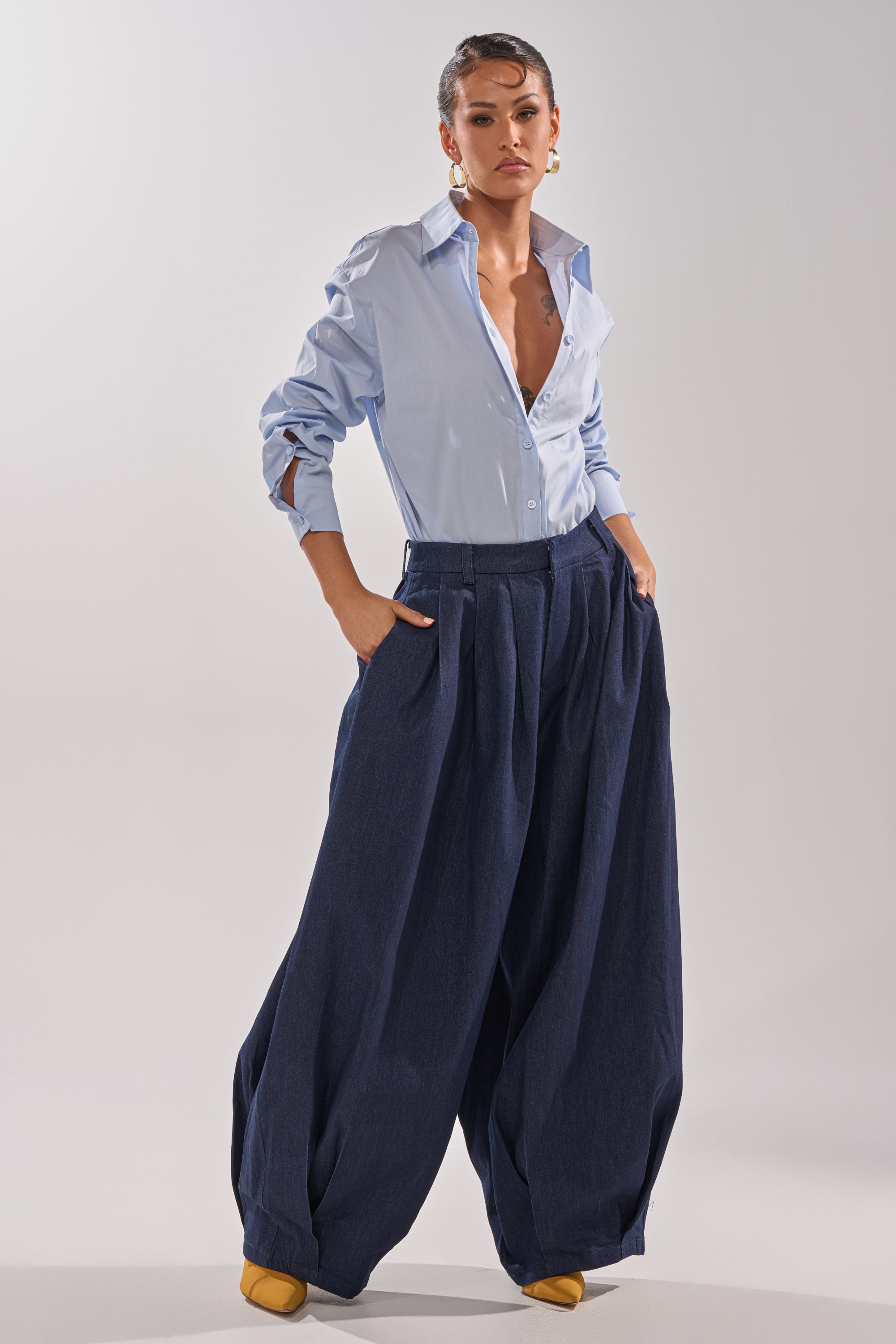 BUSINESS IN THE FRONT TROUSER