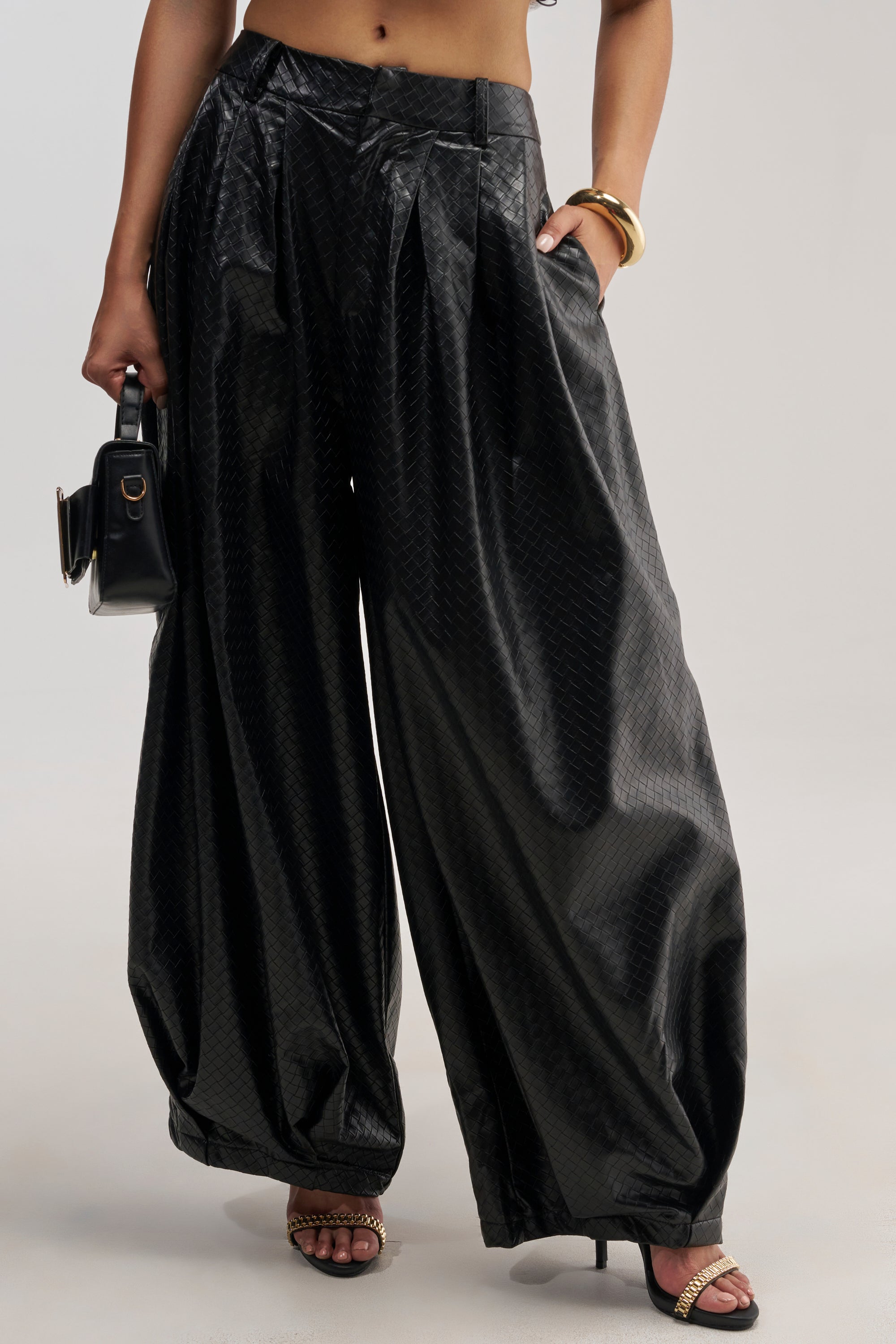 OFFICE BADDIE WOVEN PU BALLOON PANT