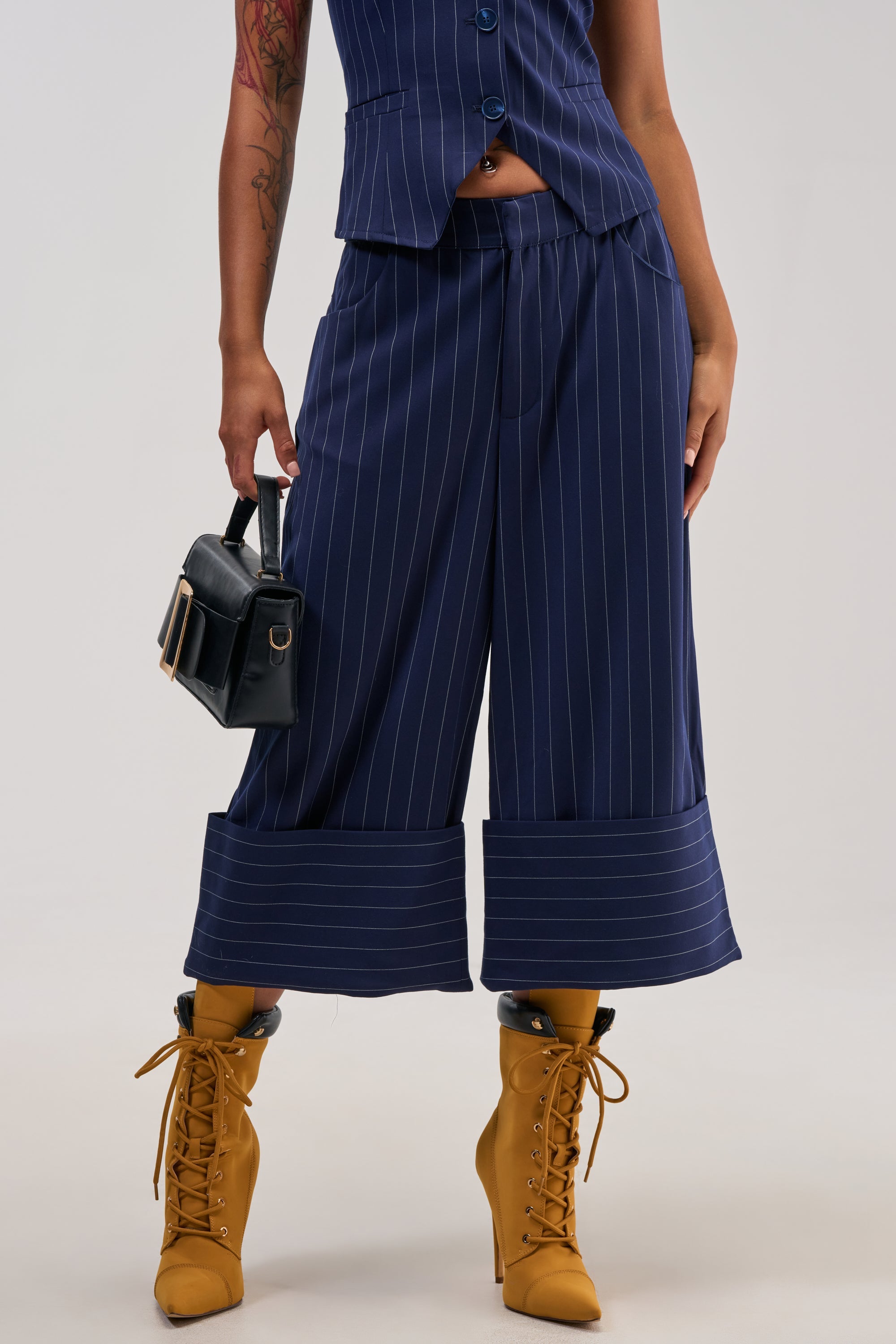 BIG BANK STRIPED GAUCHO