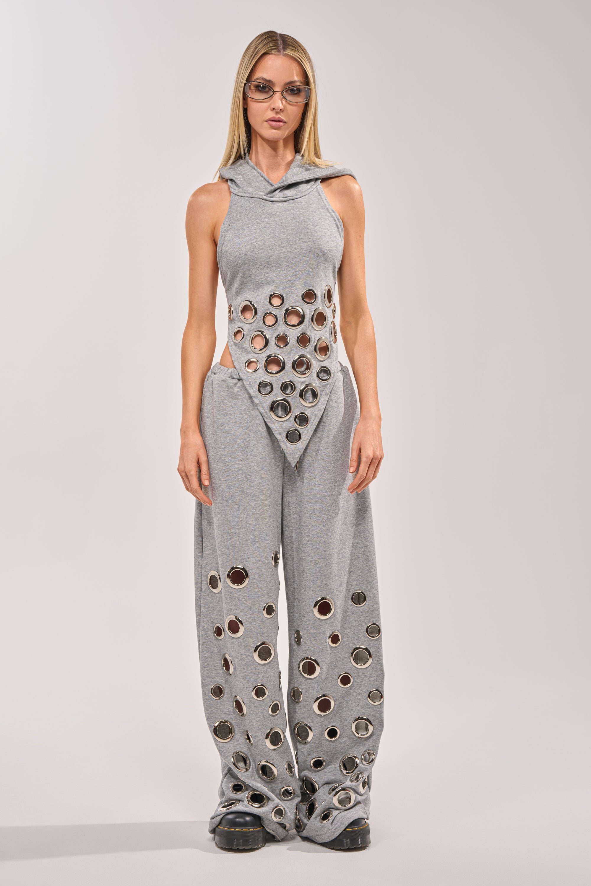 CHECK IT OUT GROMMET TOP