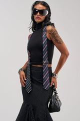 TIED UP SLEEVELESS SWEATER