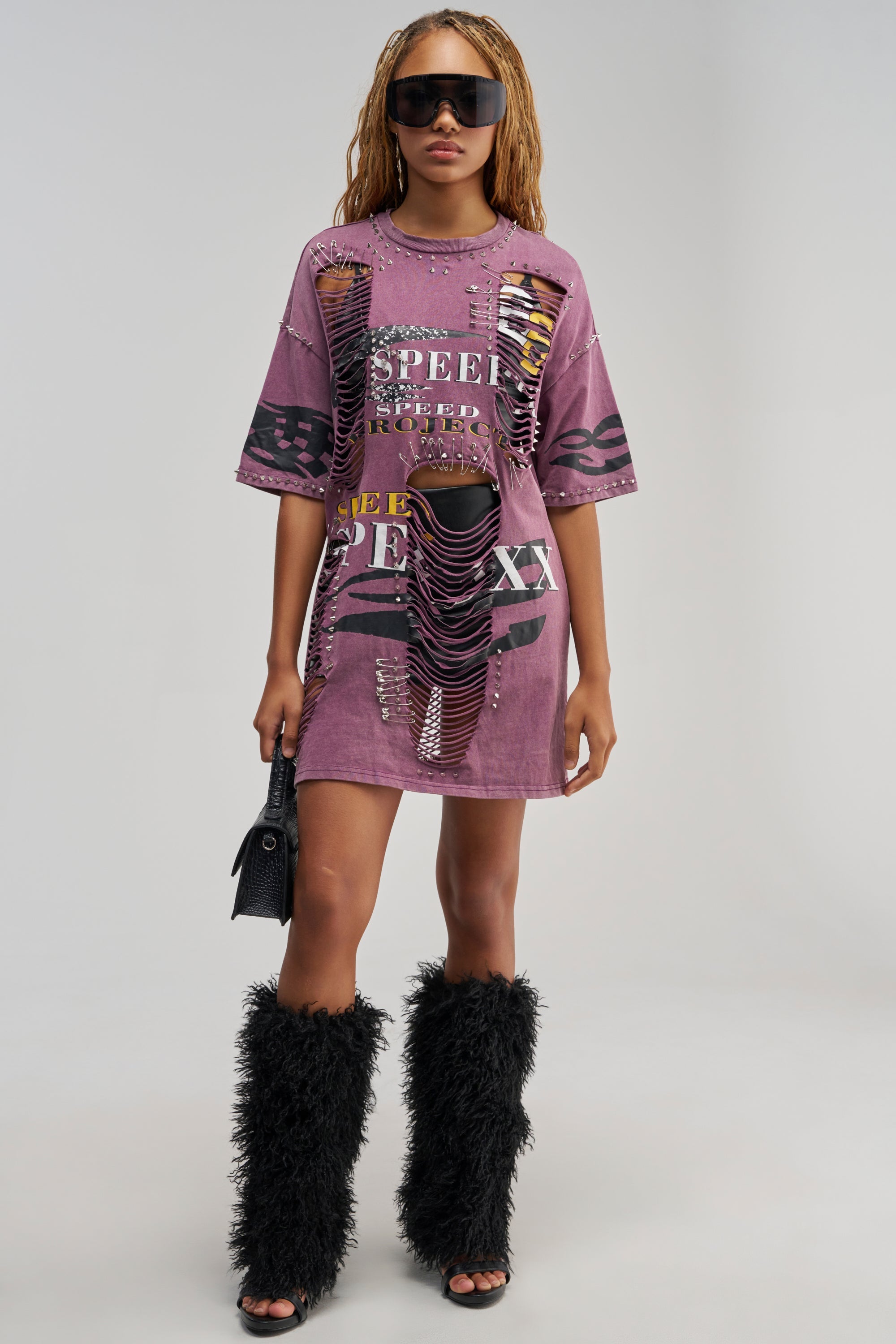 NEVER TOO MUCH DISTRESSED OVERSIZED TEE IN PLUM