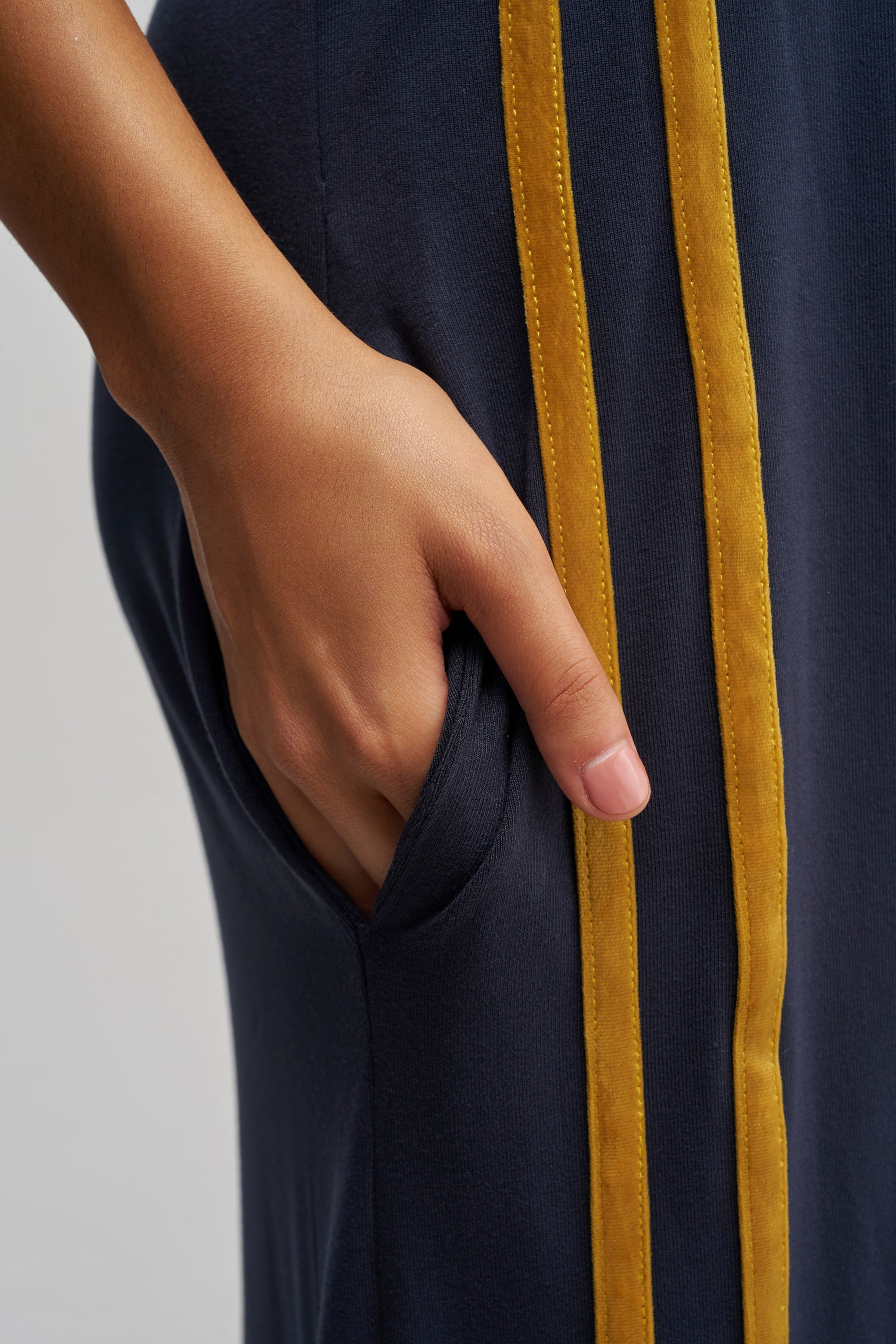 RUN THE SHOW JUMPSUIT IN NAVY