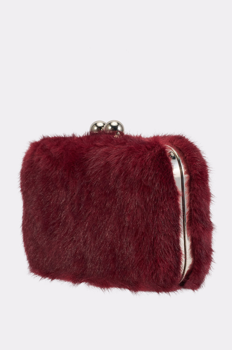 GORGEOUS GIRL FUR CLUTCH