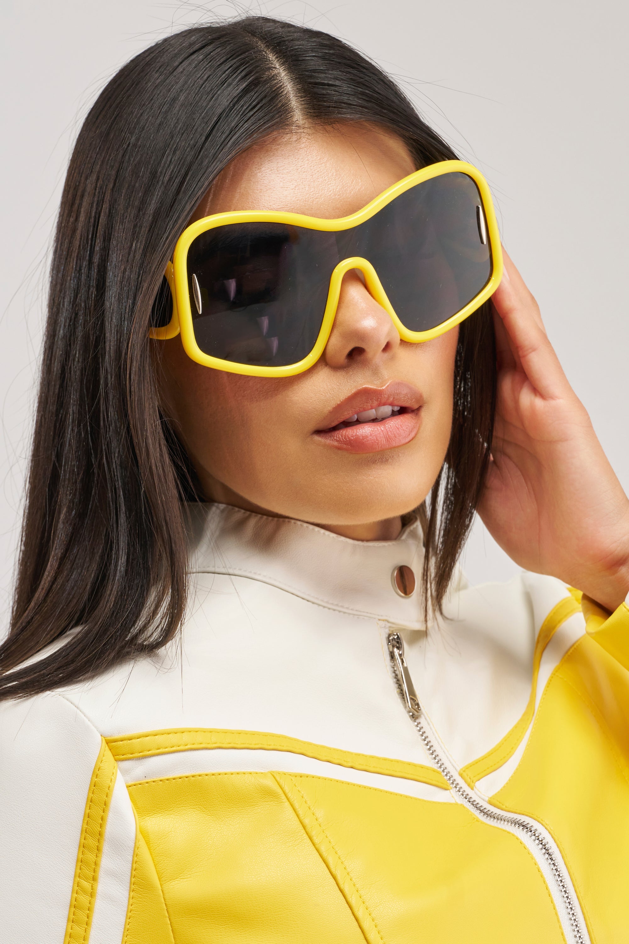 MAIN CHARACTER SUNGLASSES
