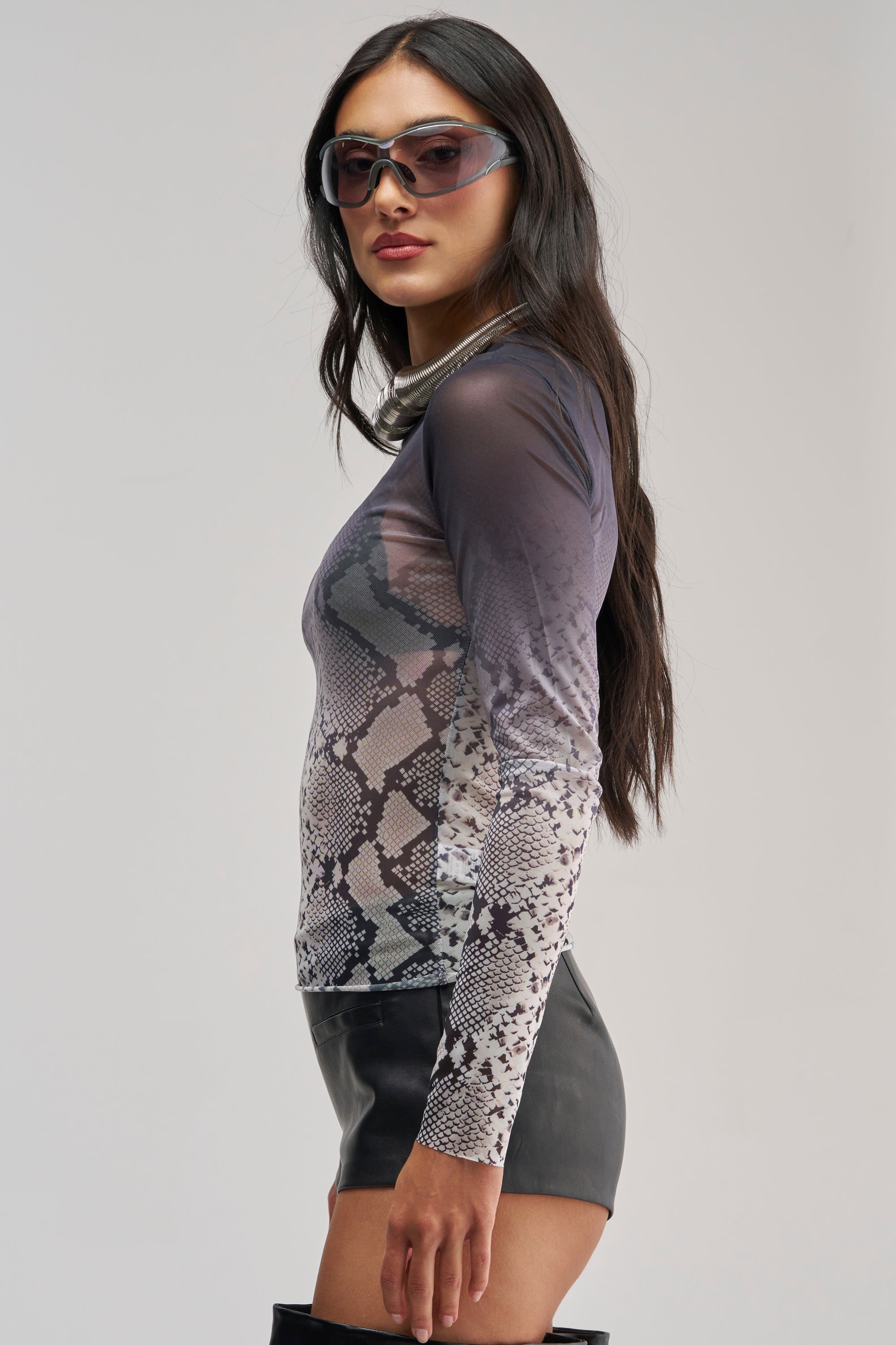 SNAKE EYES OMBRE MESH LONG SLEEVE TOP