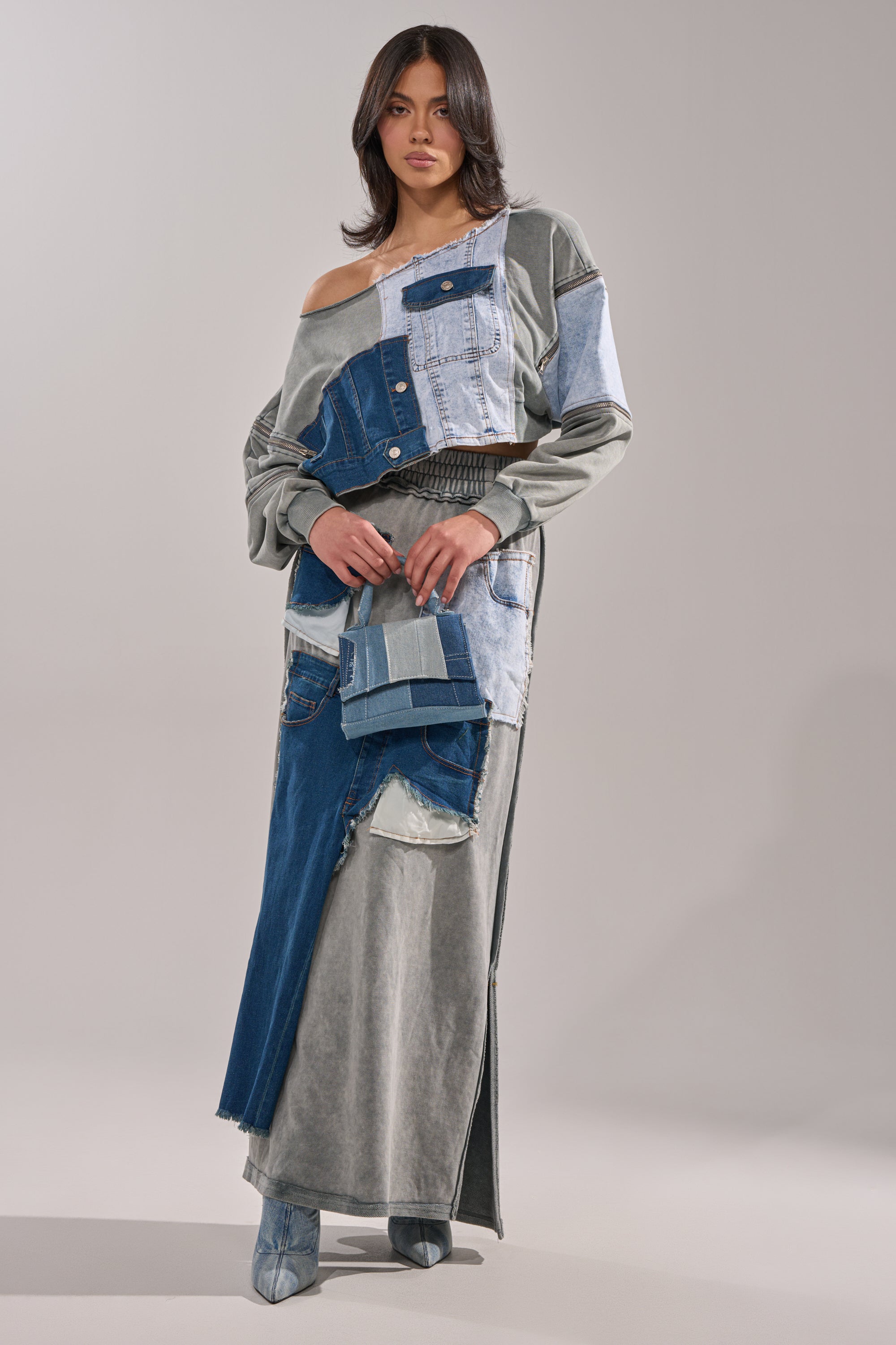 DENIM DREAMS ZIPPER DETAIL SWEATSHIRT
