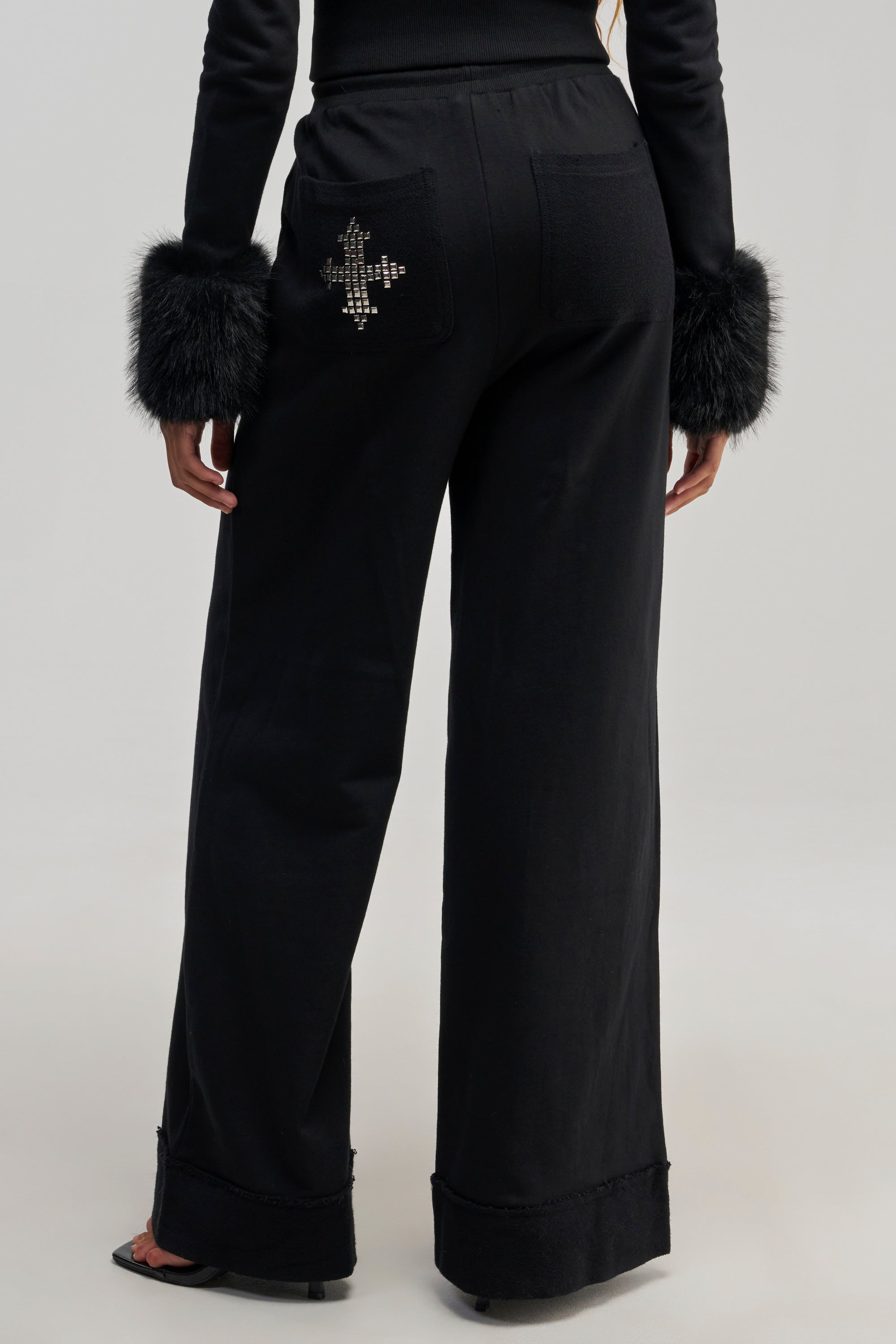 BLESSED WIDE LEG JOGGER