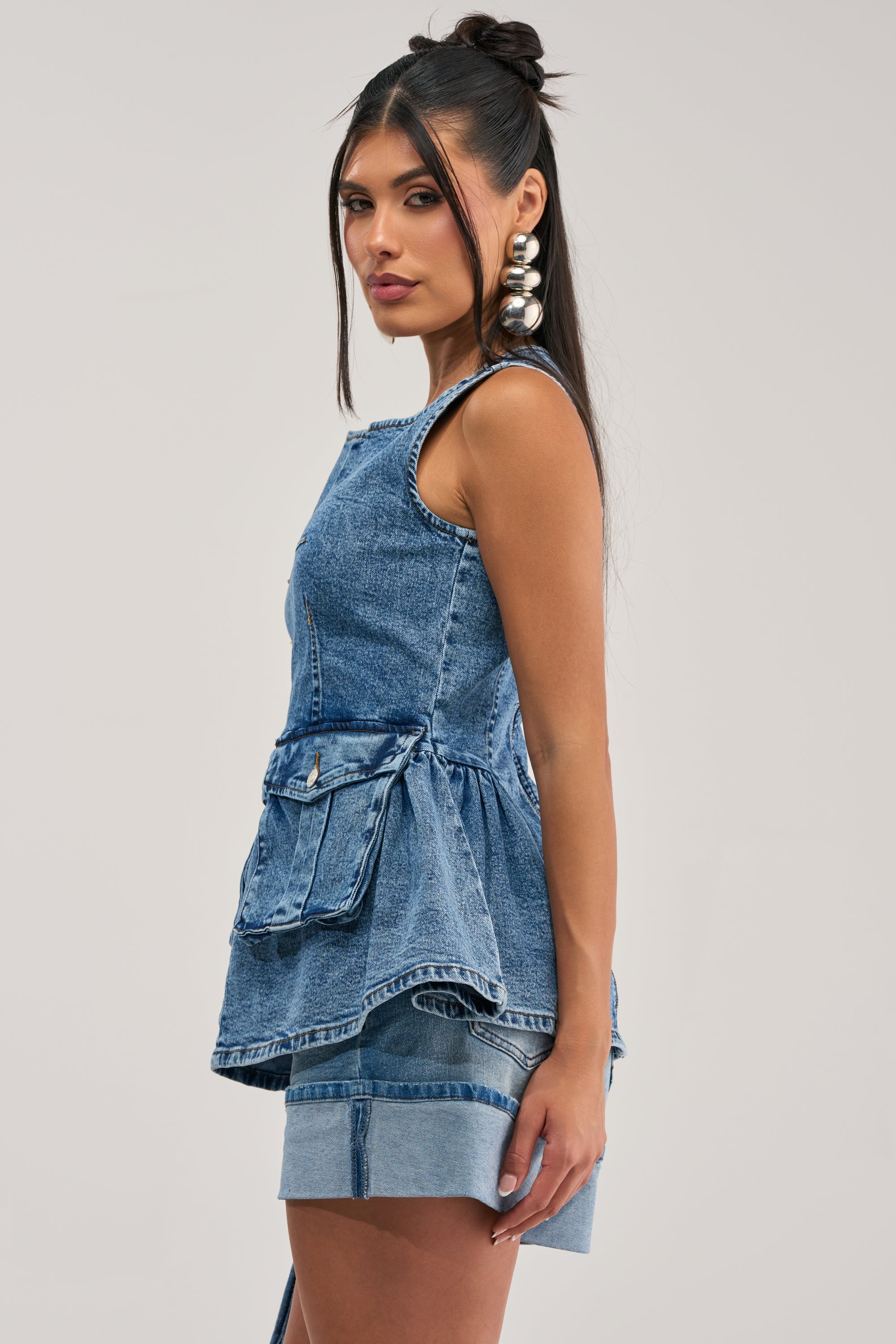TURN AROUND BLOUSE IN MEDIUM BLUE DENIM