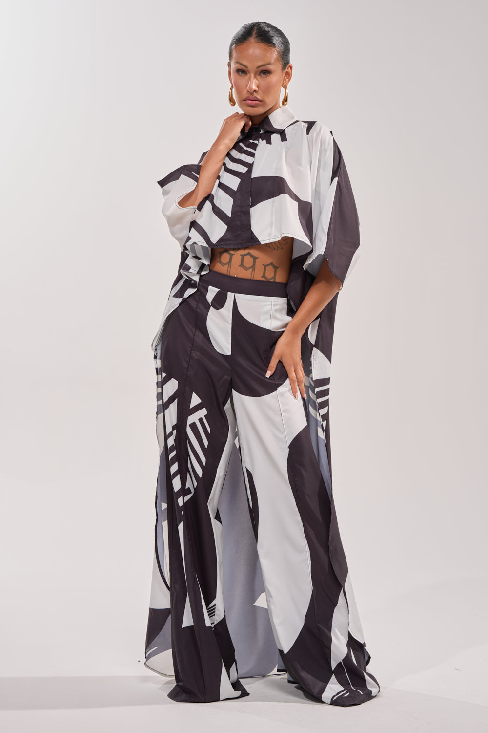 NOIR GODDESS COLLARED CAPE TOP
