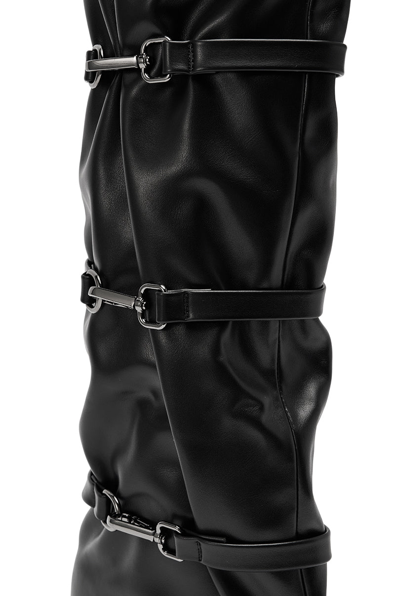 AZALEA WANG KULLERVO BLACK SILVER CLASP DETAIL WEDGE BOOT
