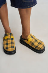 AZALEA WANG OBLIQUE YELLOW PLAID PLATFORM CLOG