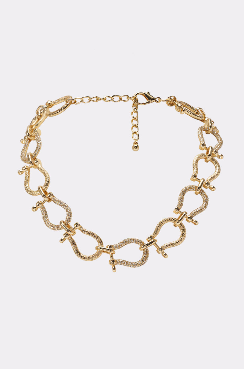 RICH GIRL HORSEBIT NECKLACE IN GOLD