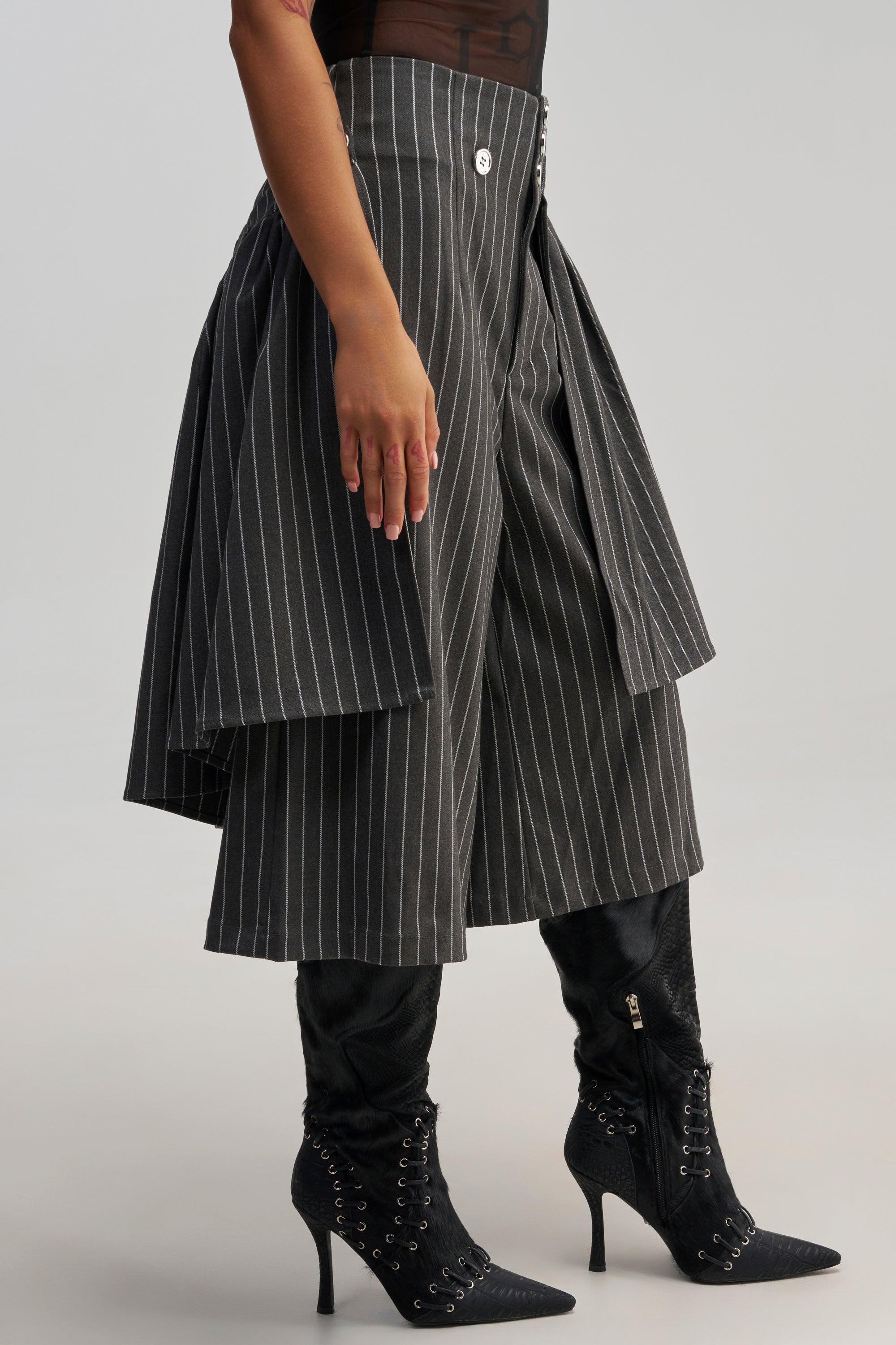 OFFICE SIREN STRIPED GAUCHO PANT