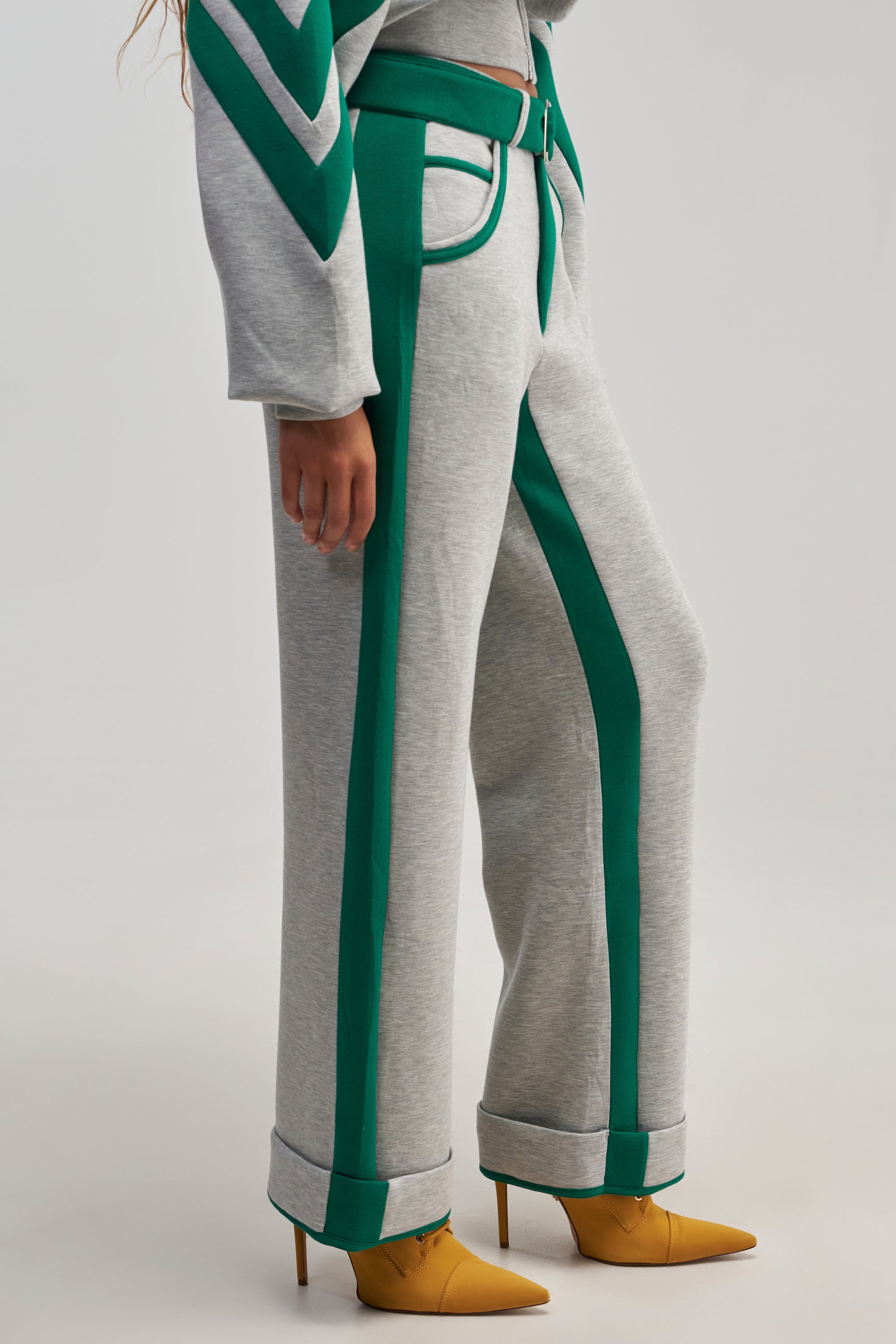 SPORT MODE SCUBA PANT IN GREY