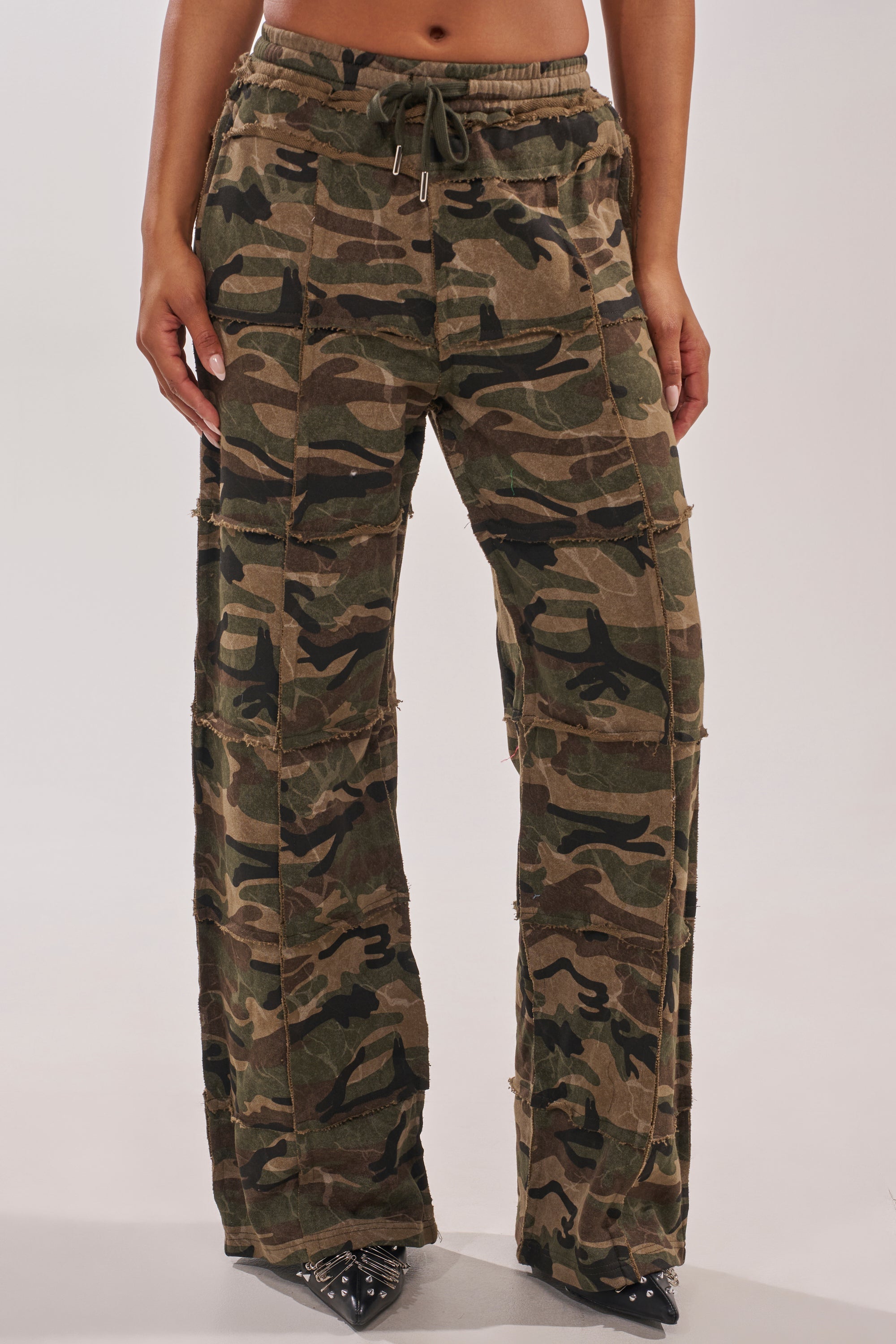 CAN'T SEE ME CAMO JOGGER