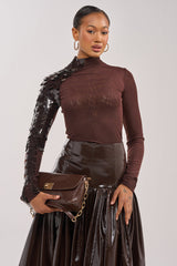 VELMA VINYL SINGLE SLEEVE SCALE TOP IN BROWN